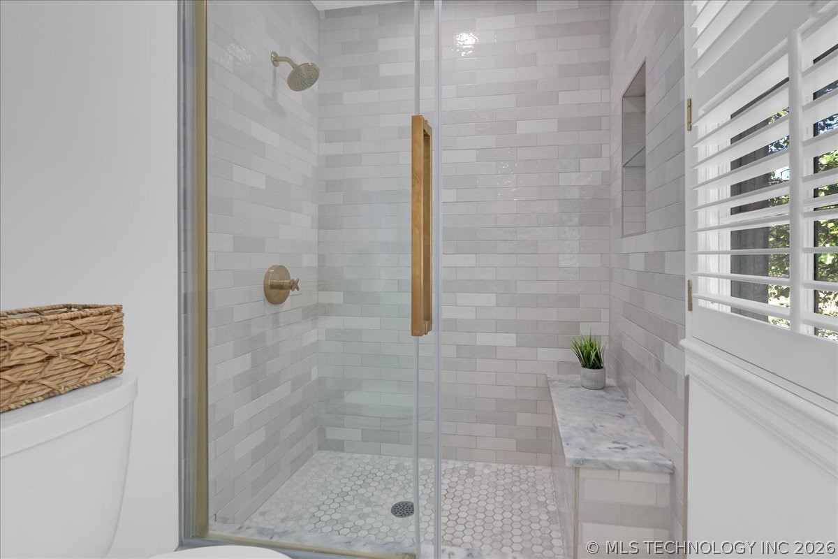 1305 E 27th Street