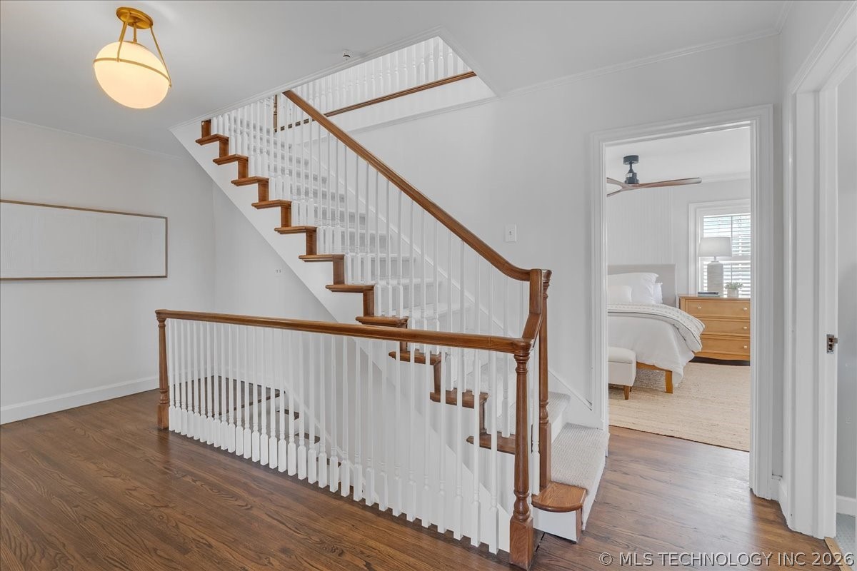 1305 E 27th Street