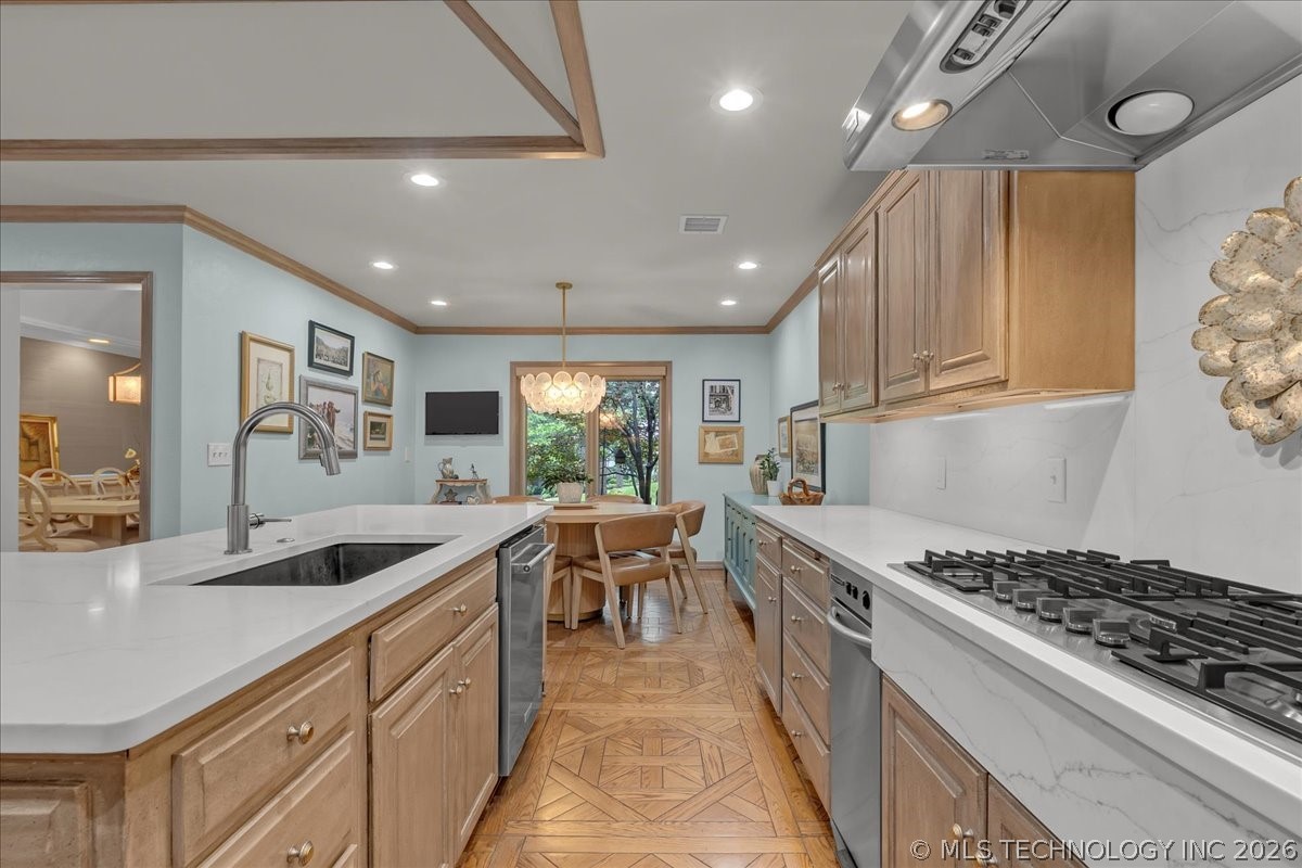 2917 E 68th Street