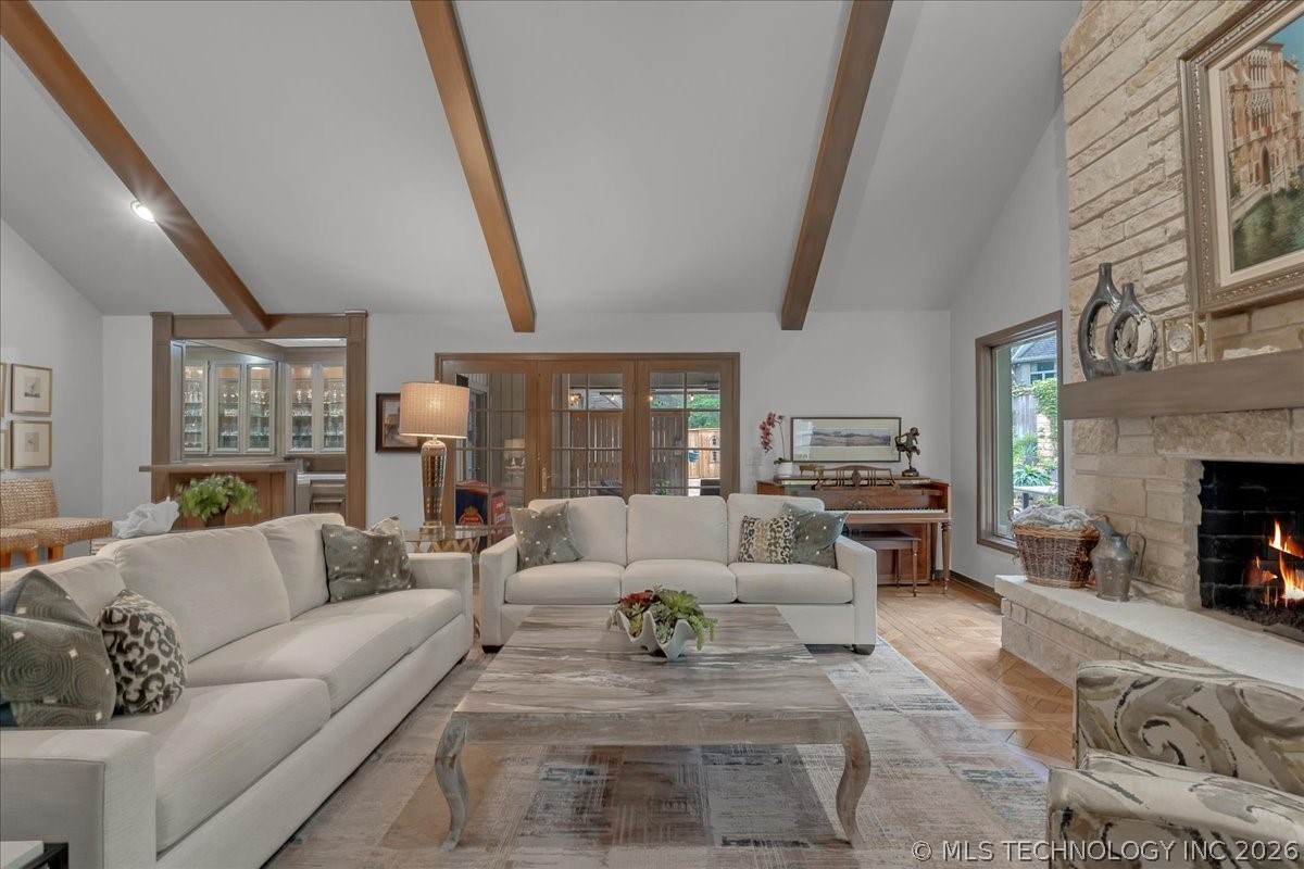 2917 E 68th Street