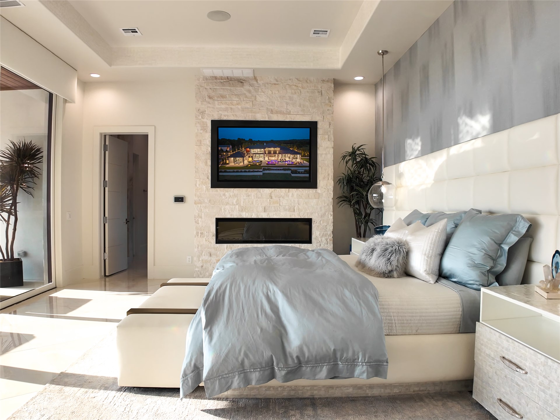 833 Mayfield Road
