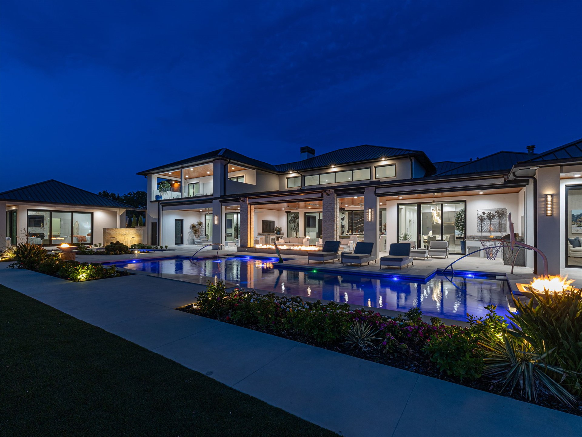 833 Mayfield Road
