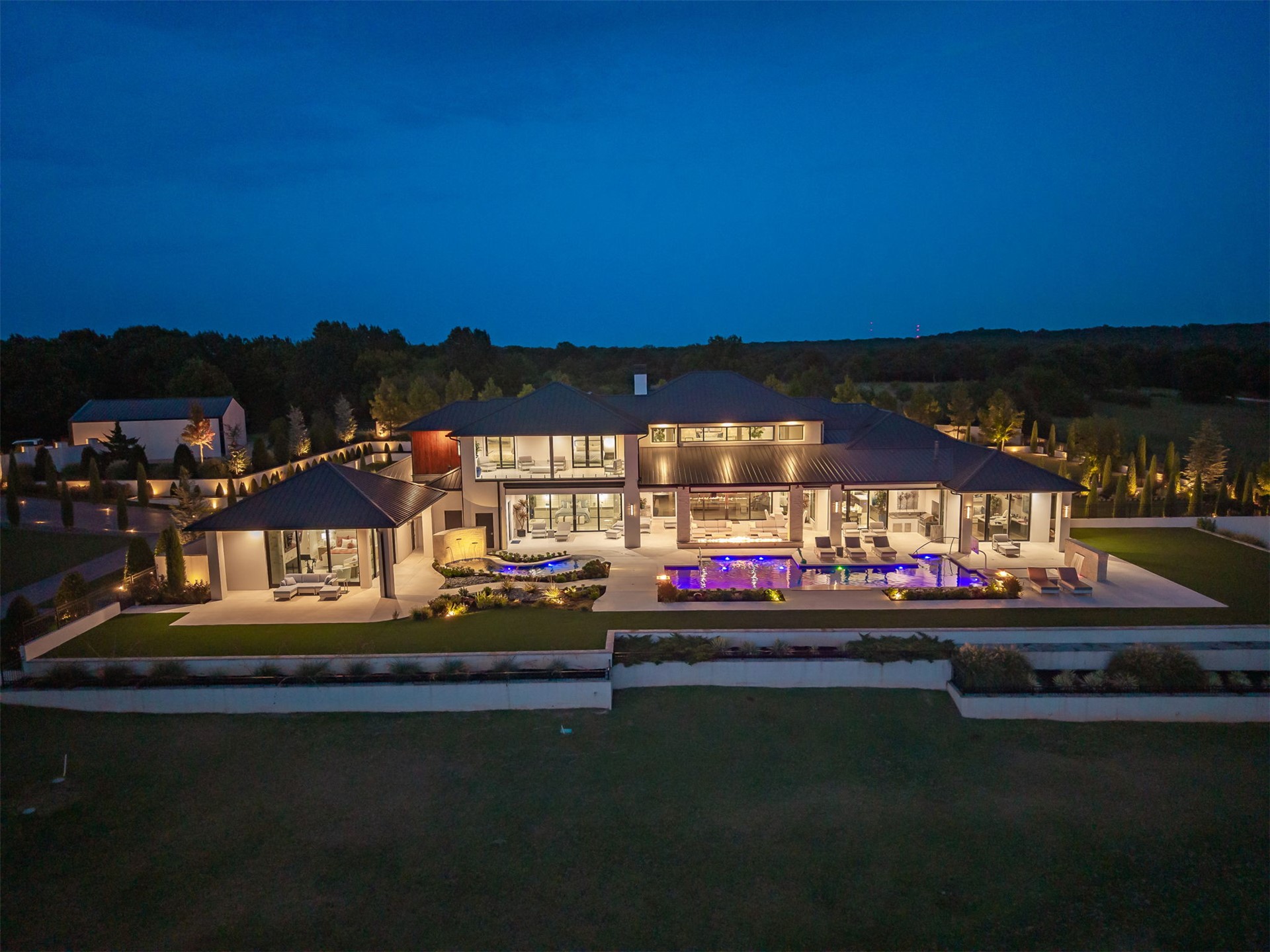 833 Mayfield Road