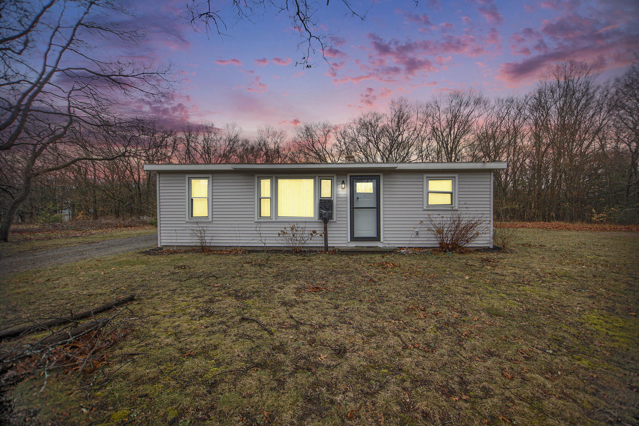2316 MacArthur Road