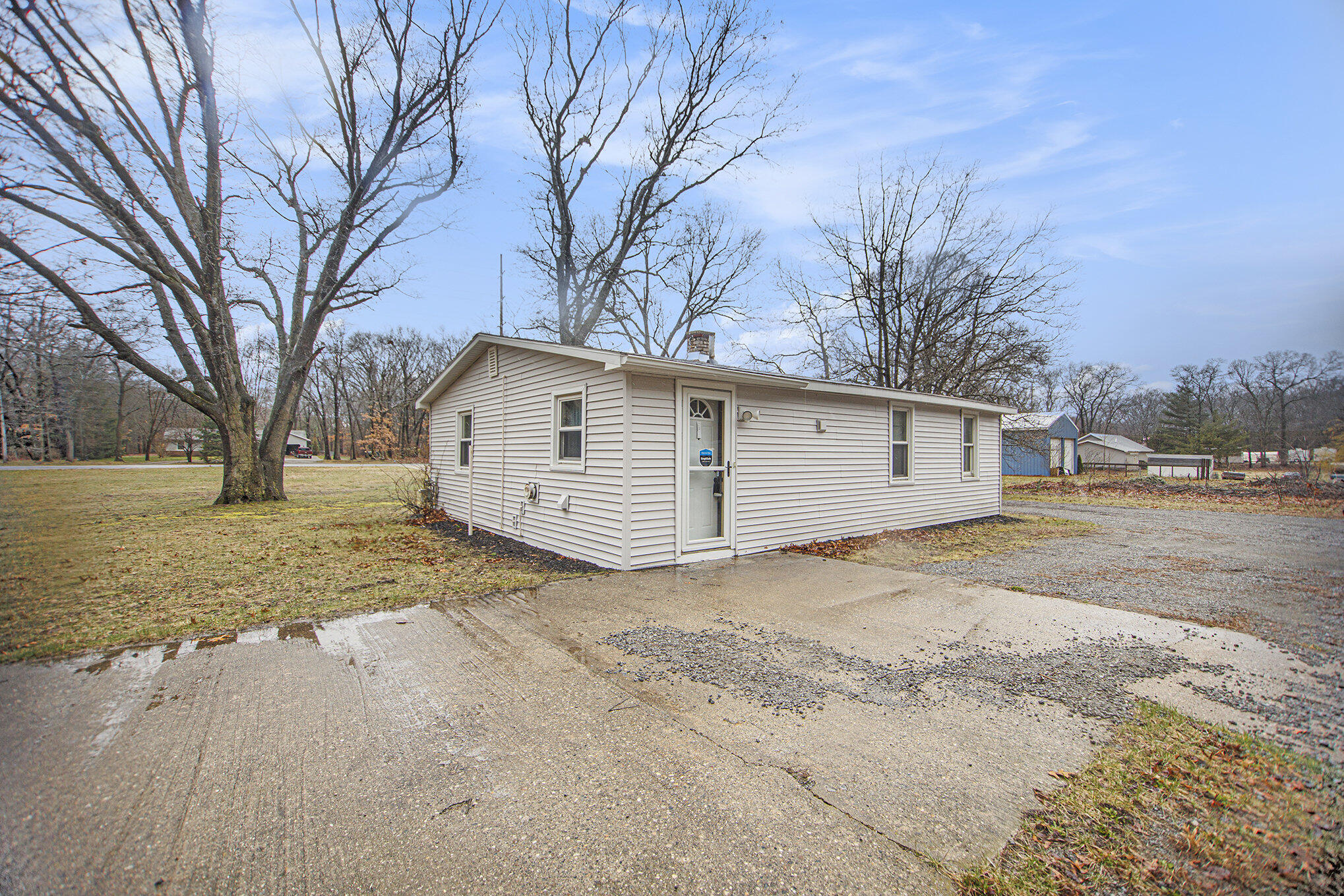 2316 MacArthur Road