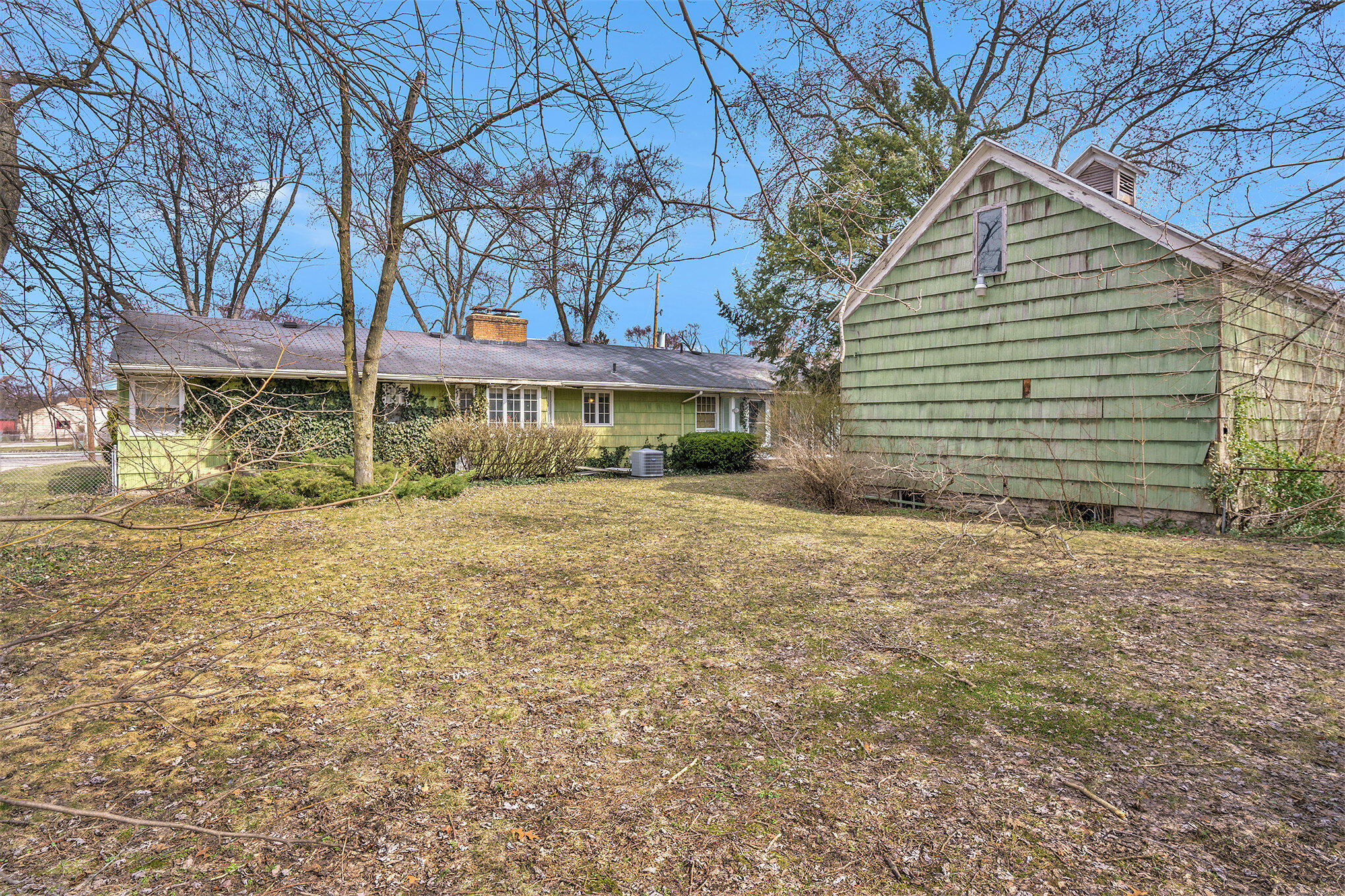 1085 Allen Avenue