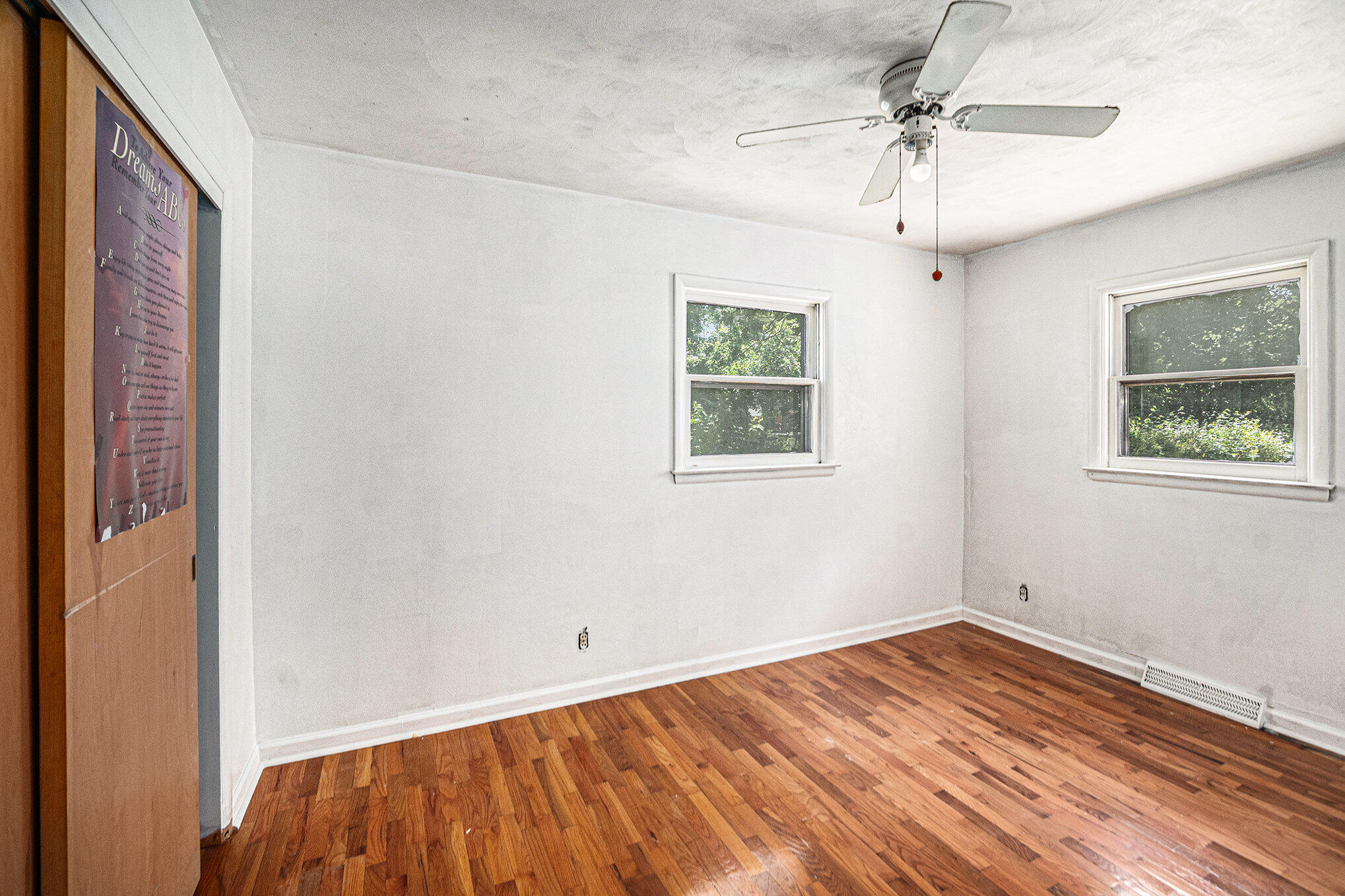 1381 New Street