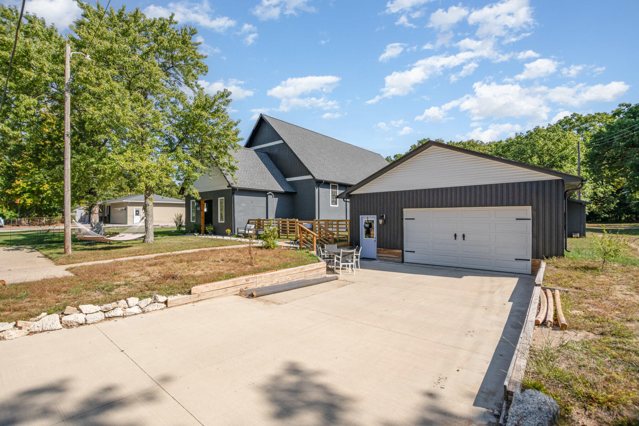 1342 S Parkway Street