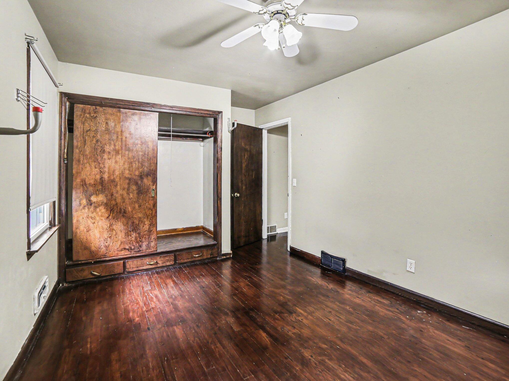925 Orchard Avenue