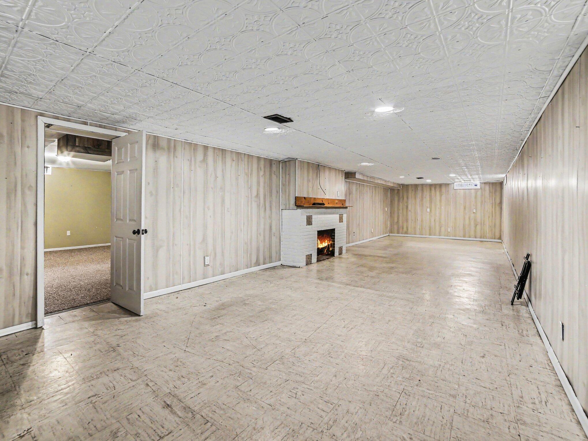 925 Orchard Avenue