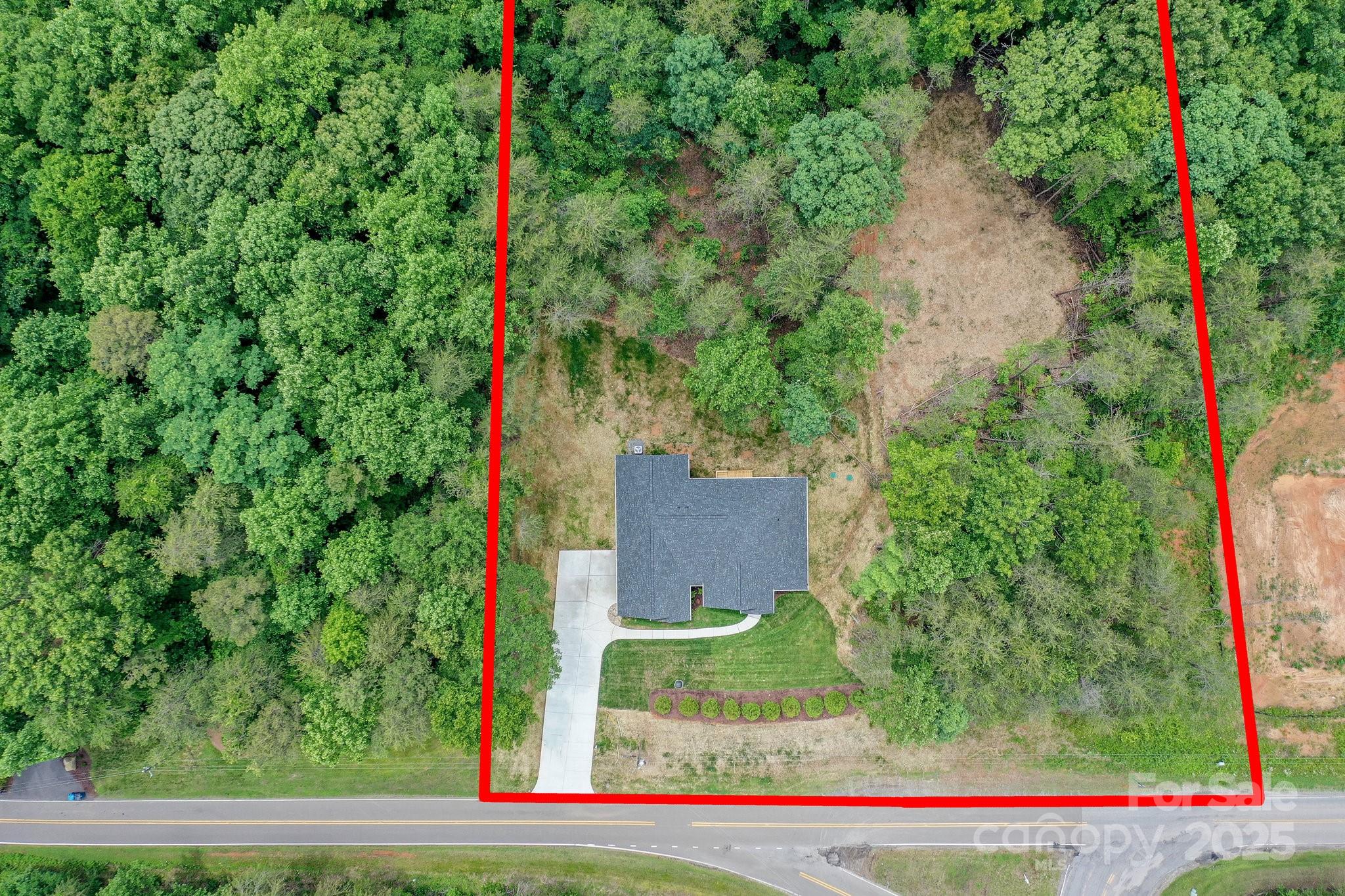 8225 Long Island Road