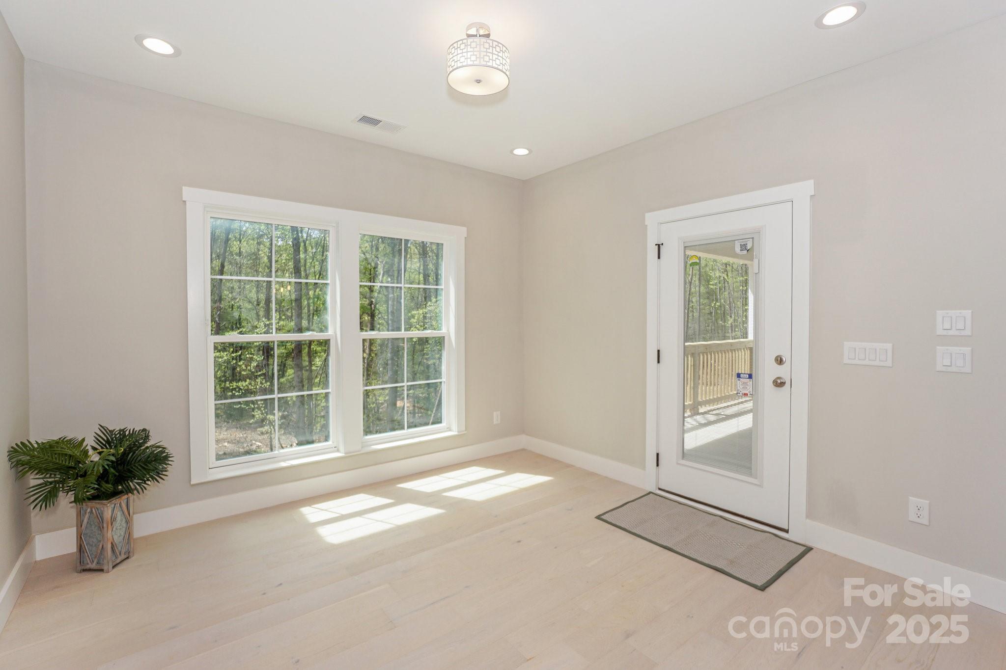 8225 Long Island Road