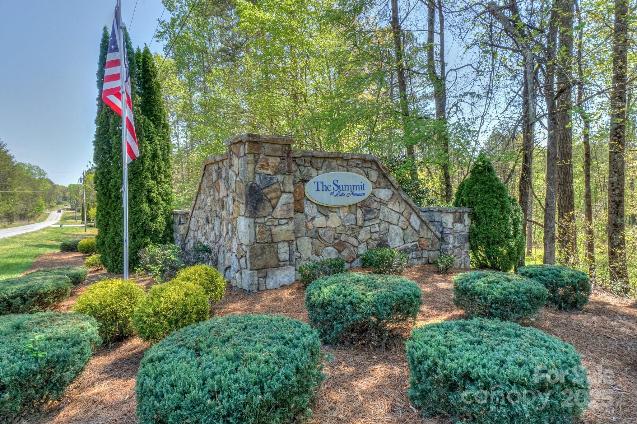 8225 Long Island Road