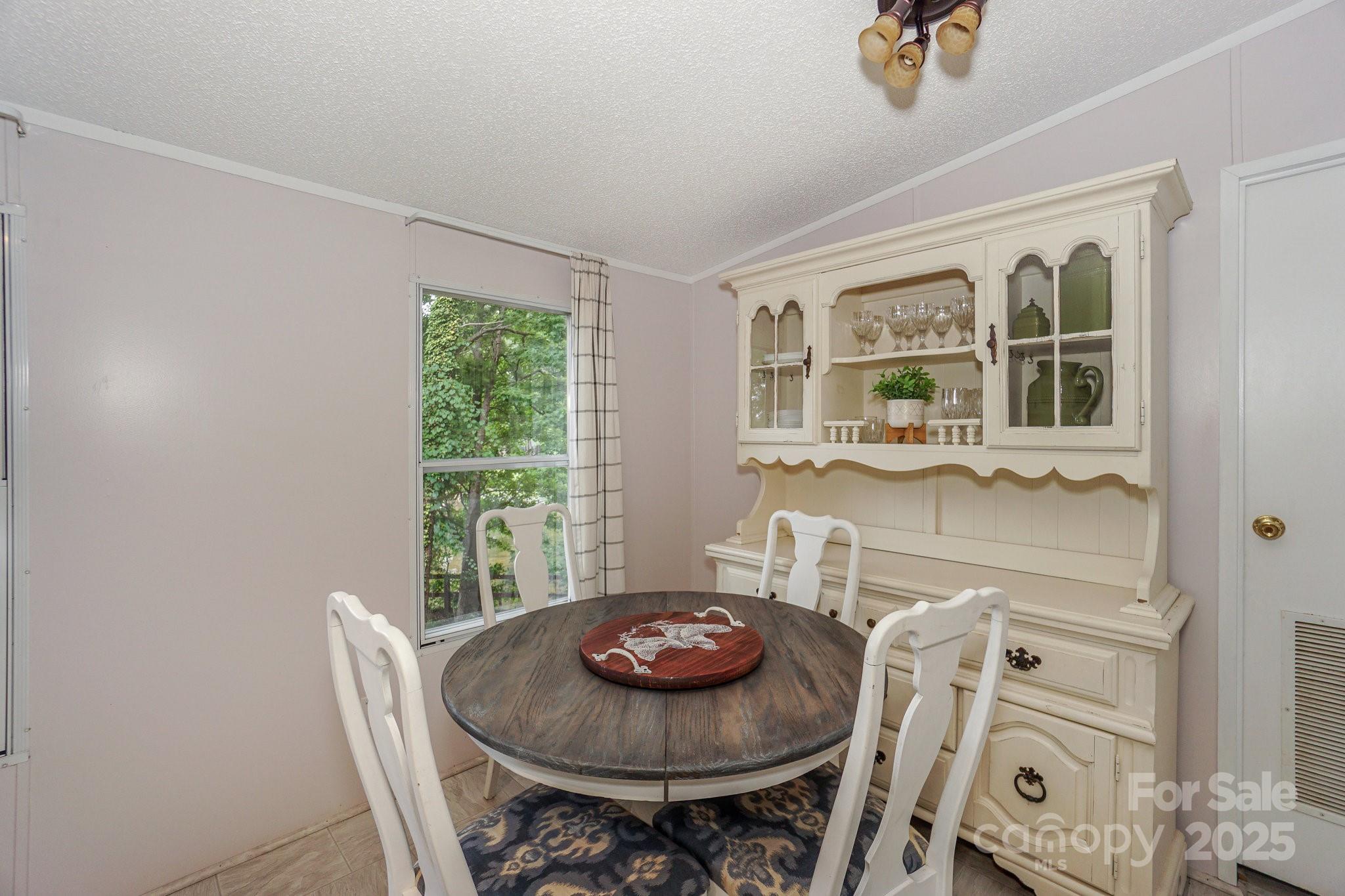 136 Buttercup Drive