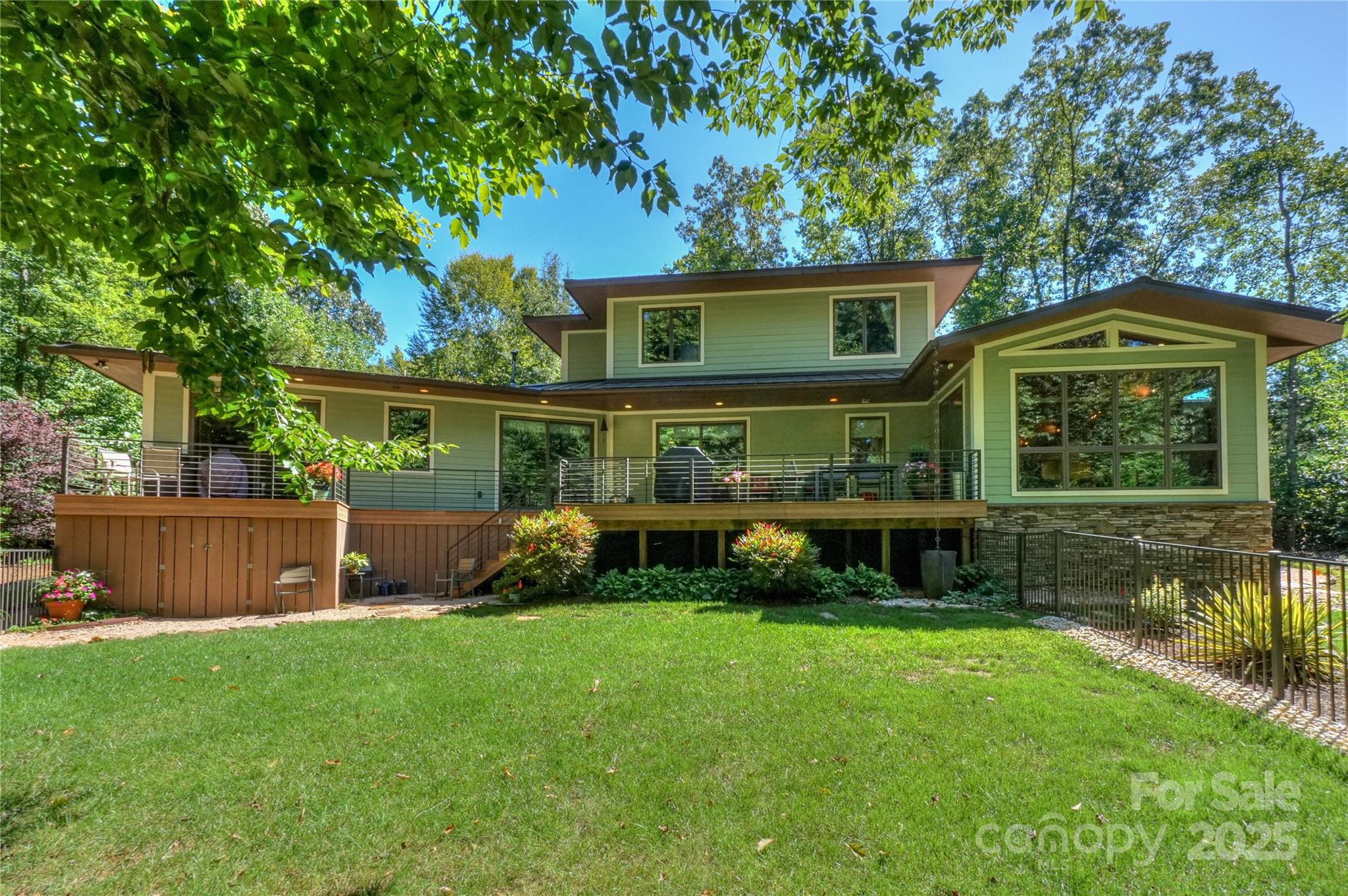 140 Burnell Place