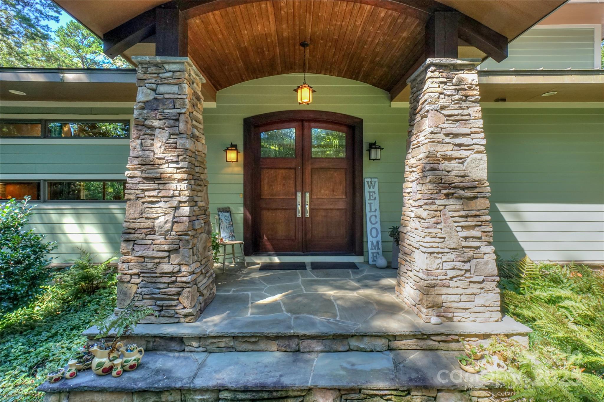 140 Burnell Place