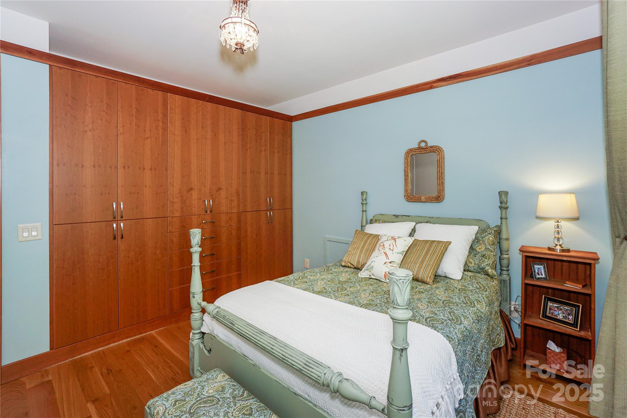 140 Burnell Place