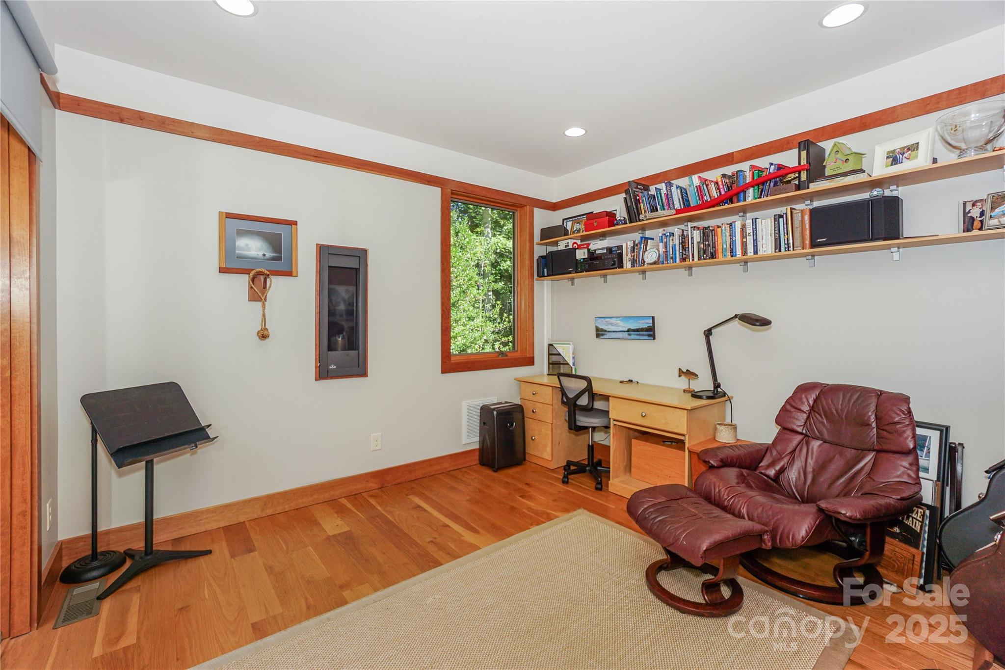 140 Burnell Place