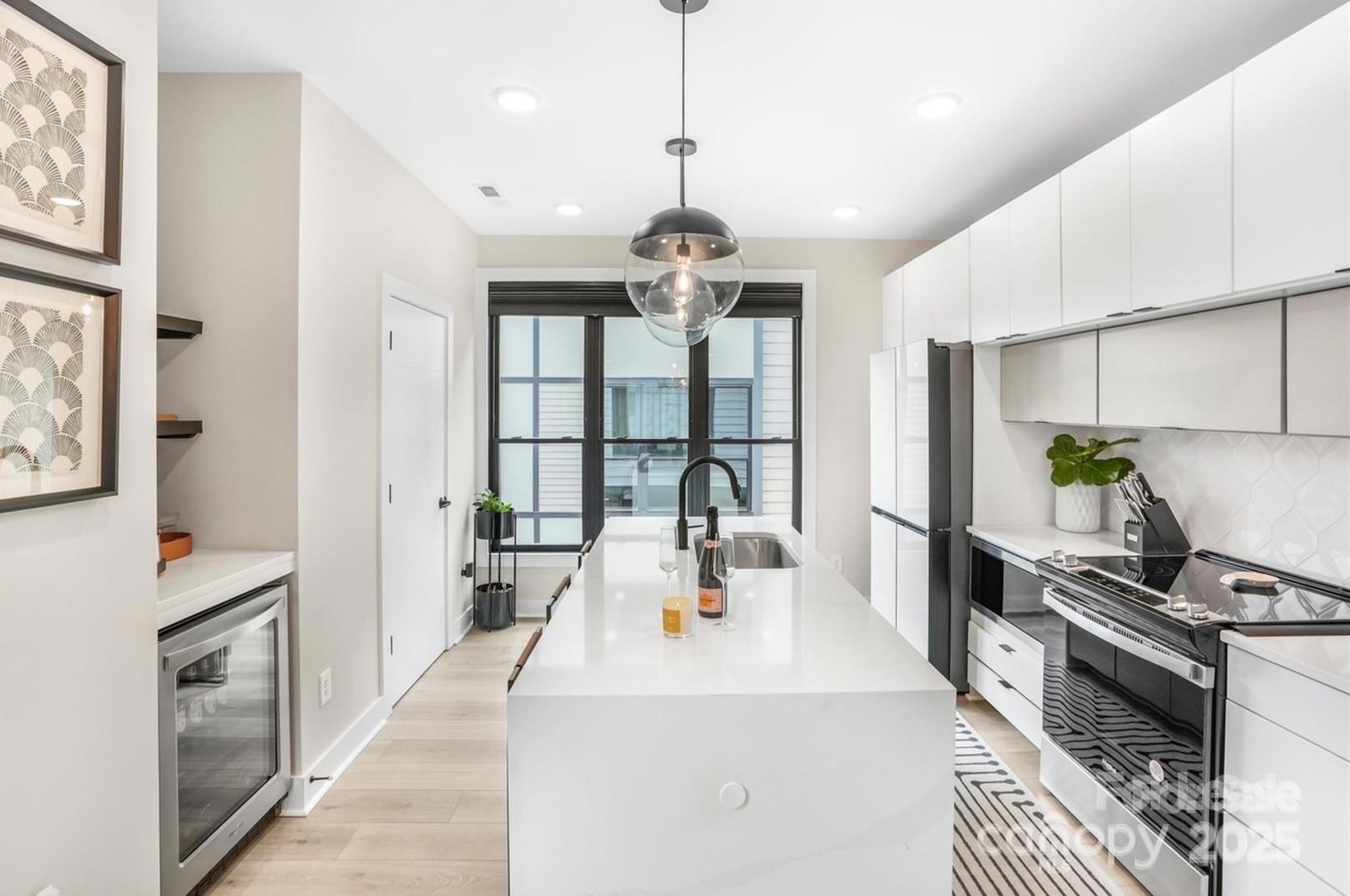 215 Freeland Lane