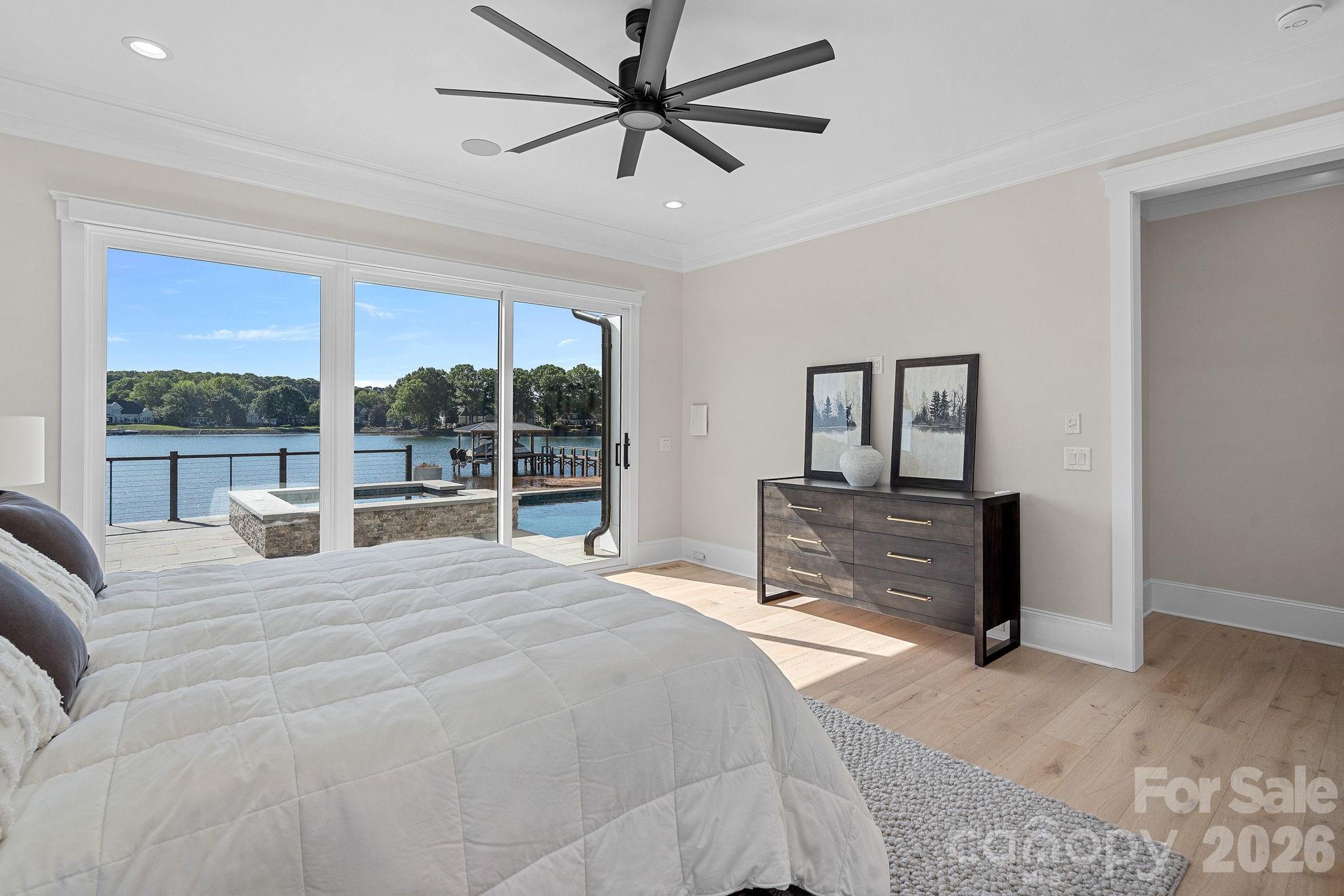 16906 Lake Shore Drive