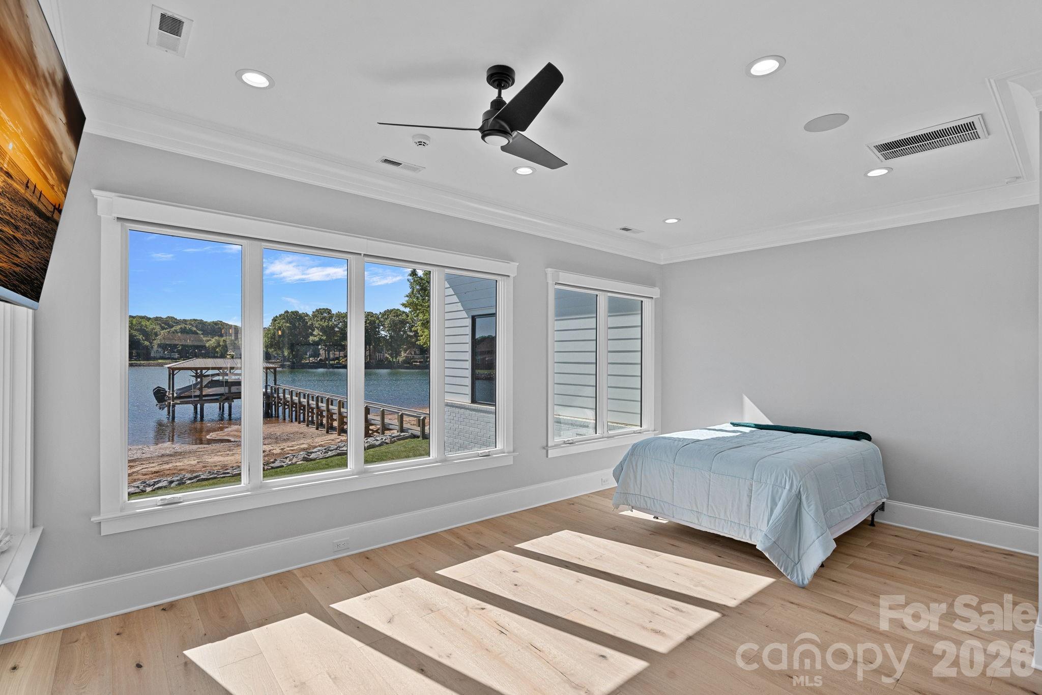 16906 Lake Shore Drive
