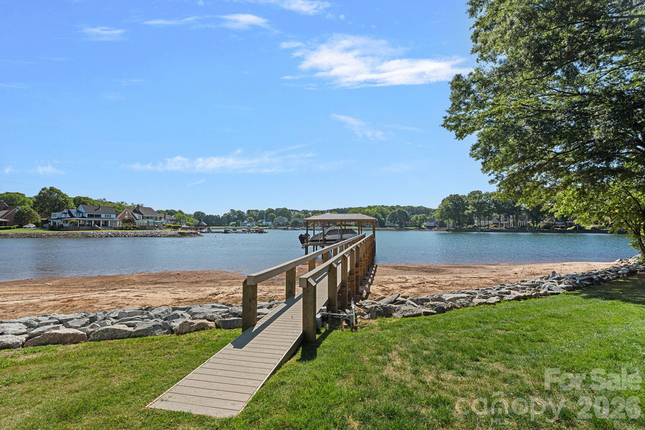 16906 Lake Shore Drive