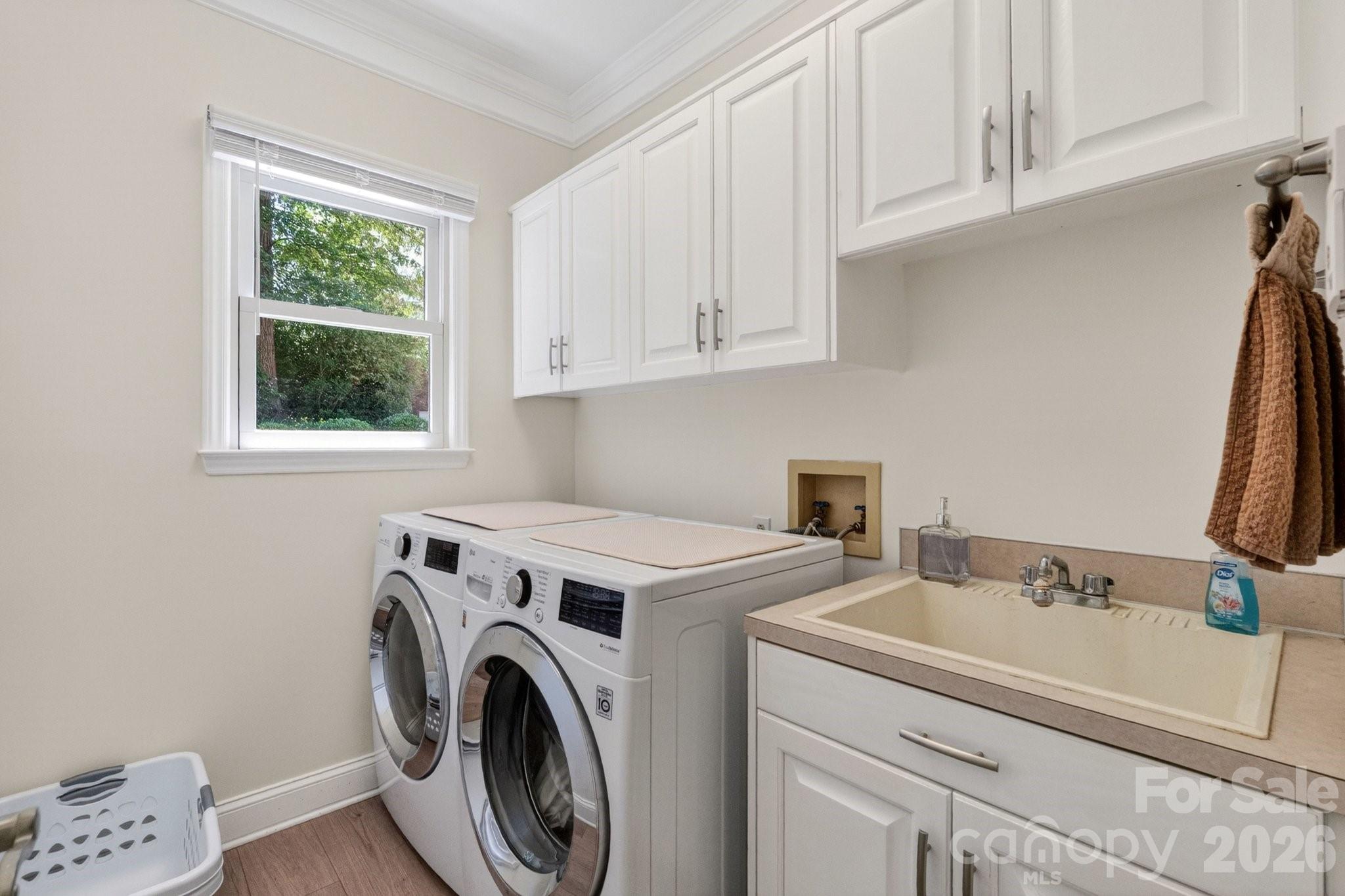 15211 Sharrow Bay Court