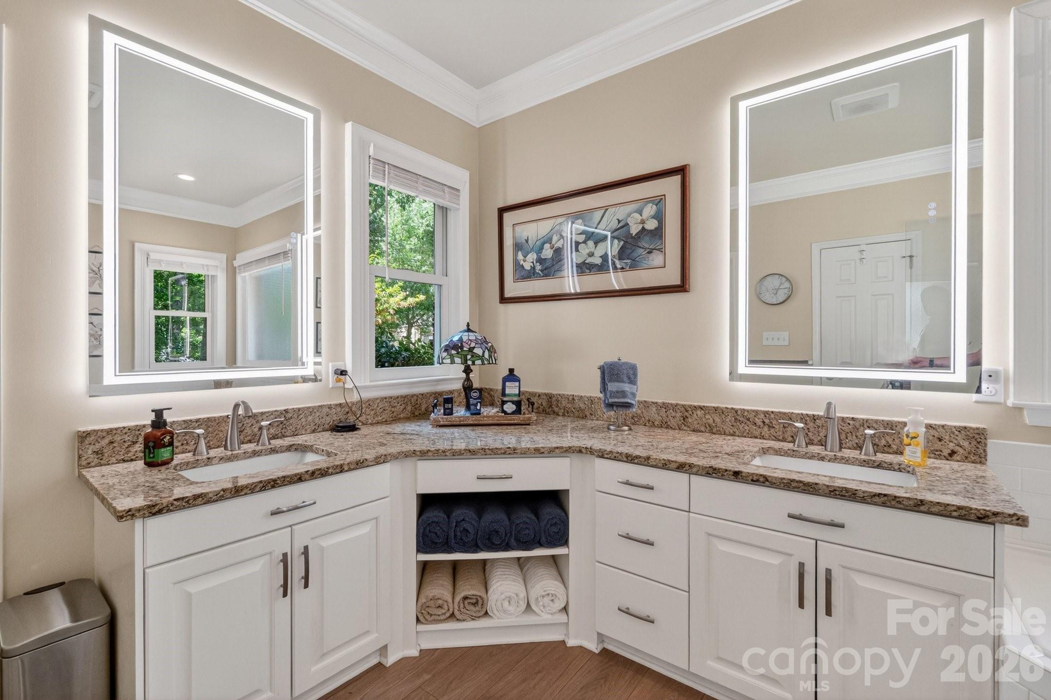 15211 Sharrow Bay Court