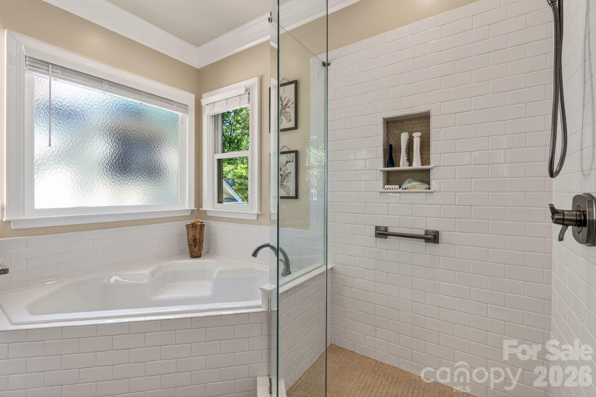 15211 Sharrow Bay Court