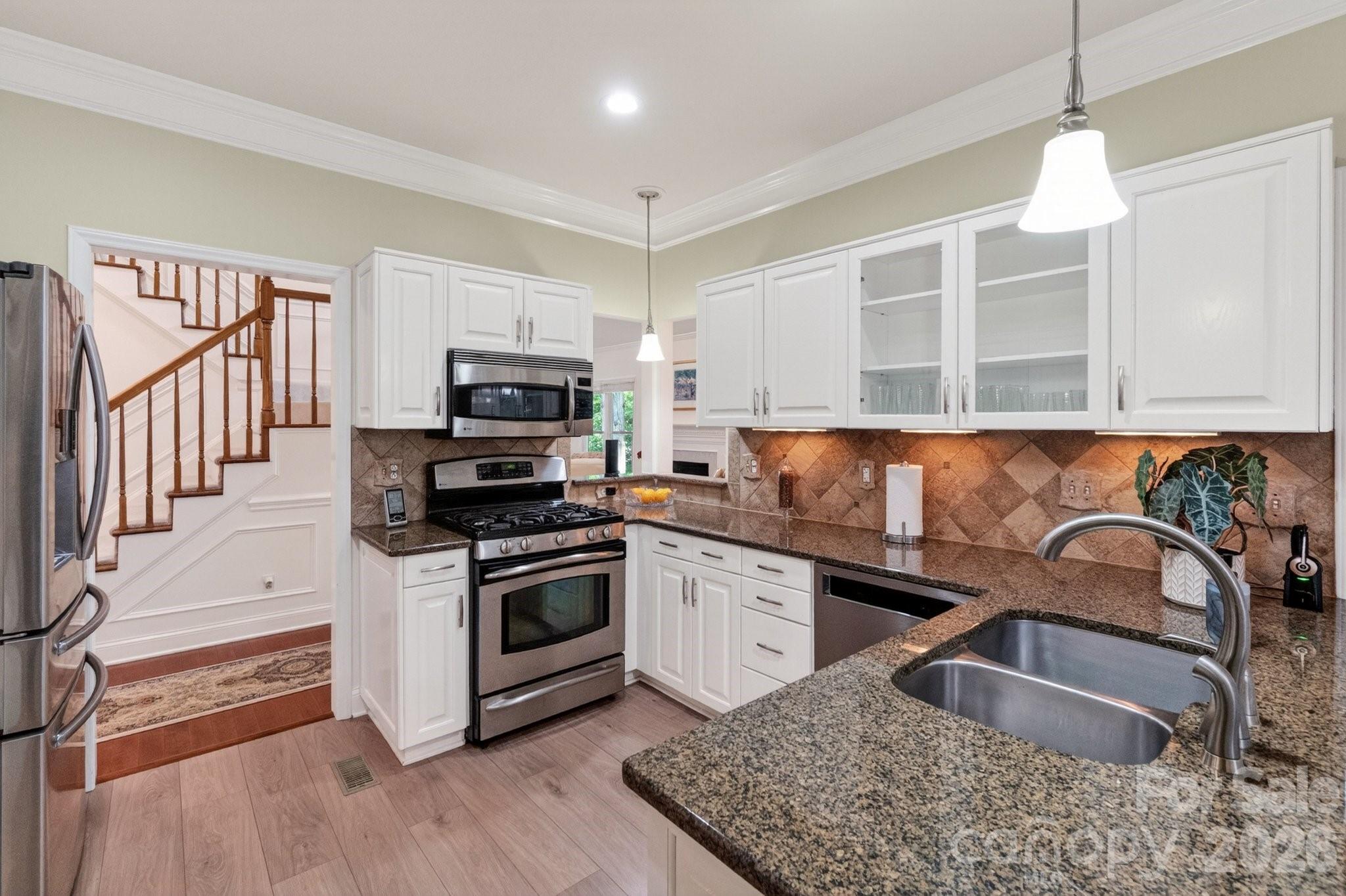 15211 Sharrow Bay Court