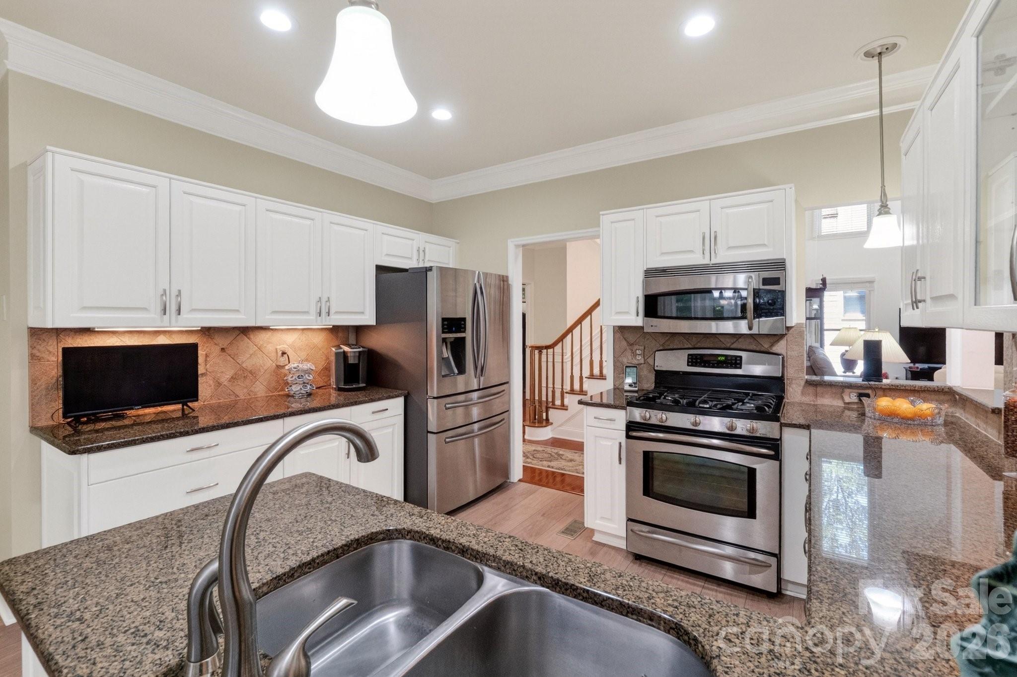 15211 Sharrow Bay Court