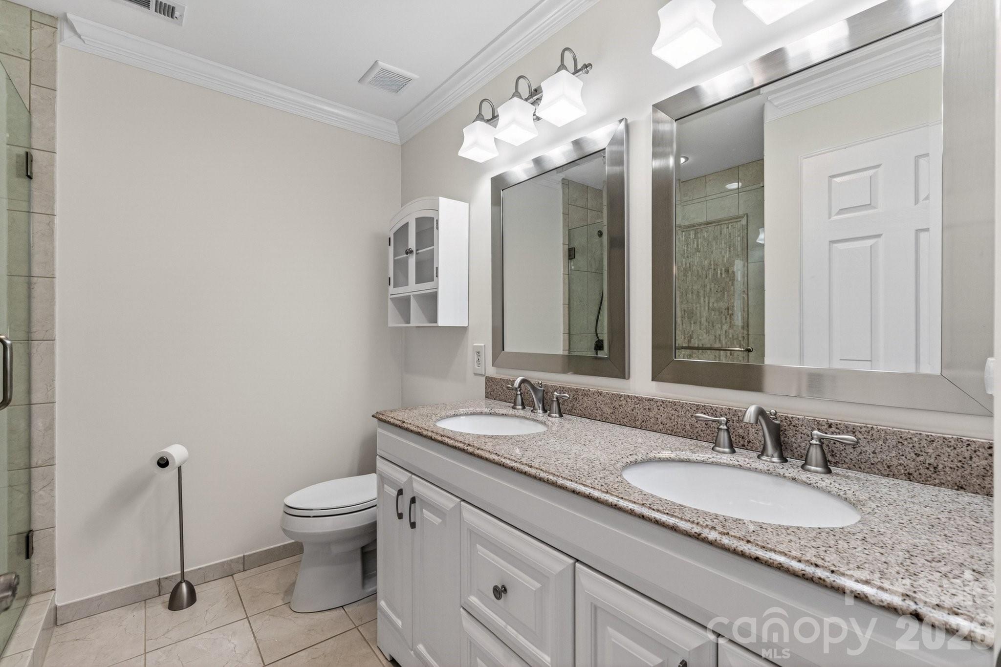 15211 Sharrow Bay Court