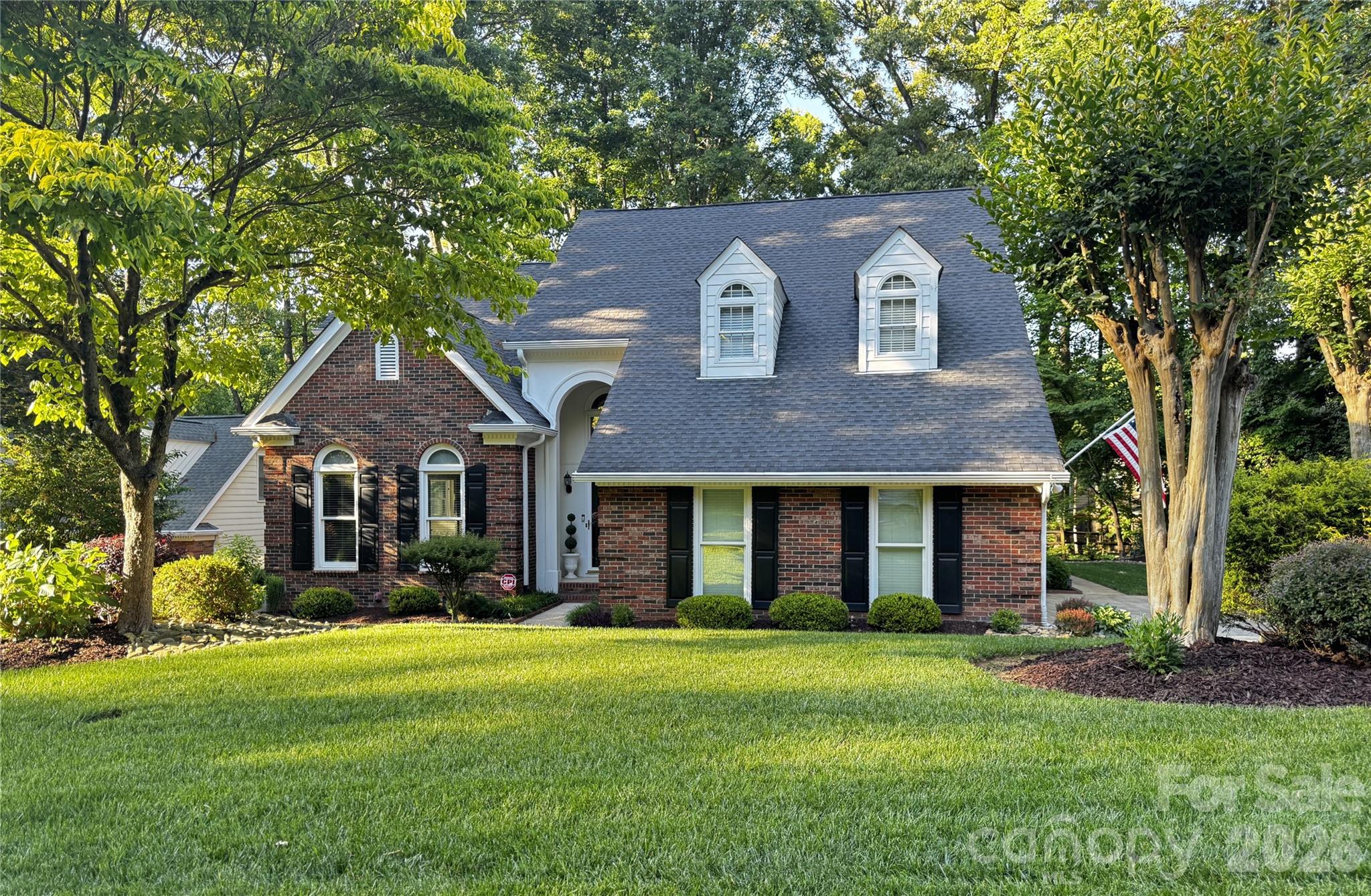 15211 Sharrow Bay Court