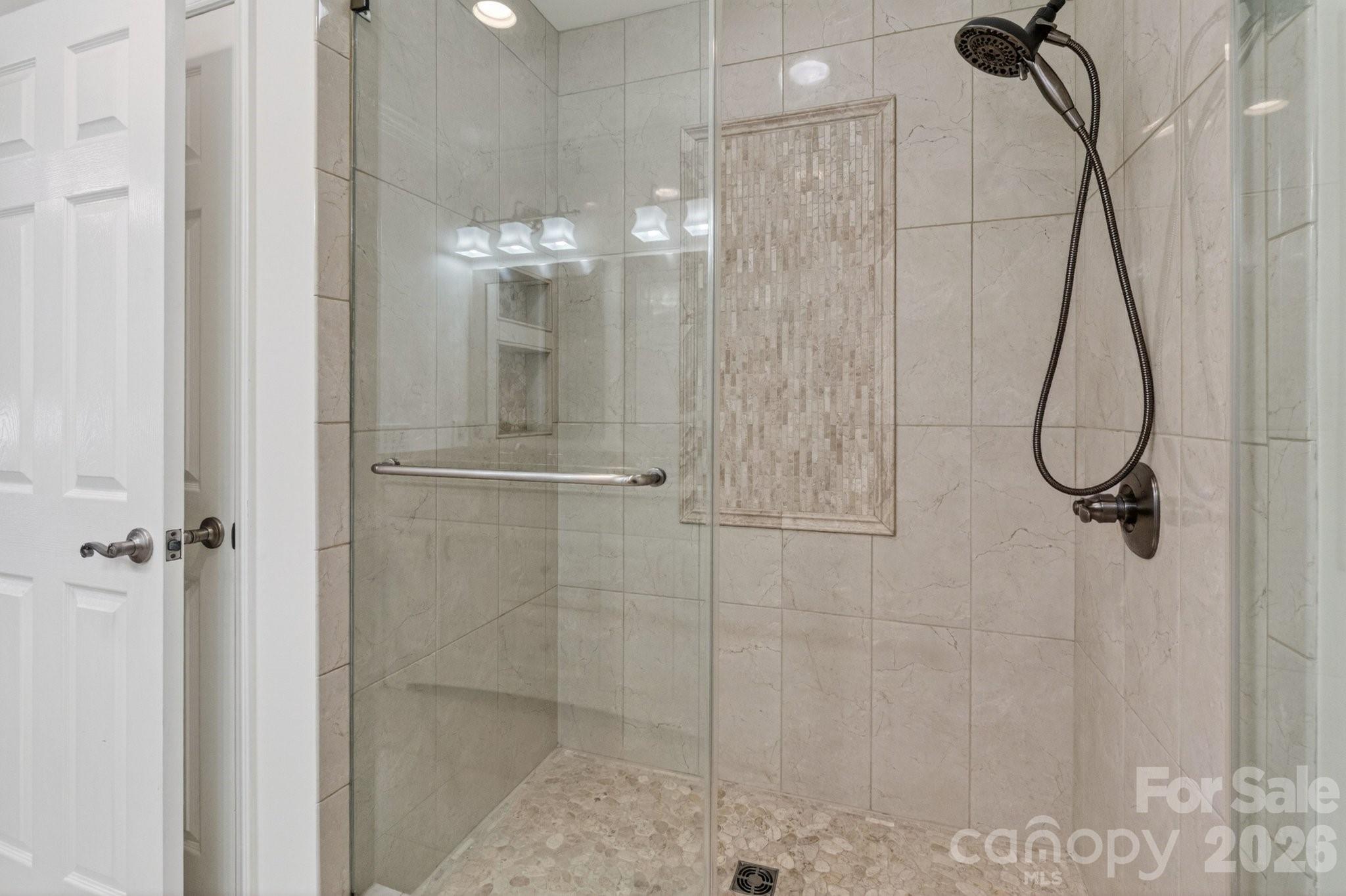 15211 Sharrow Bay Court
