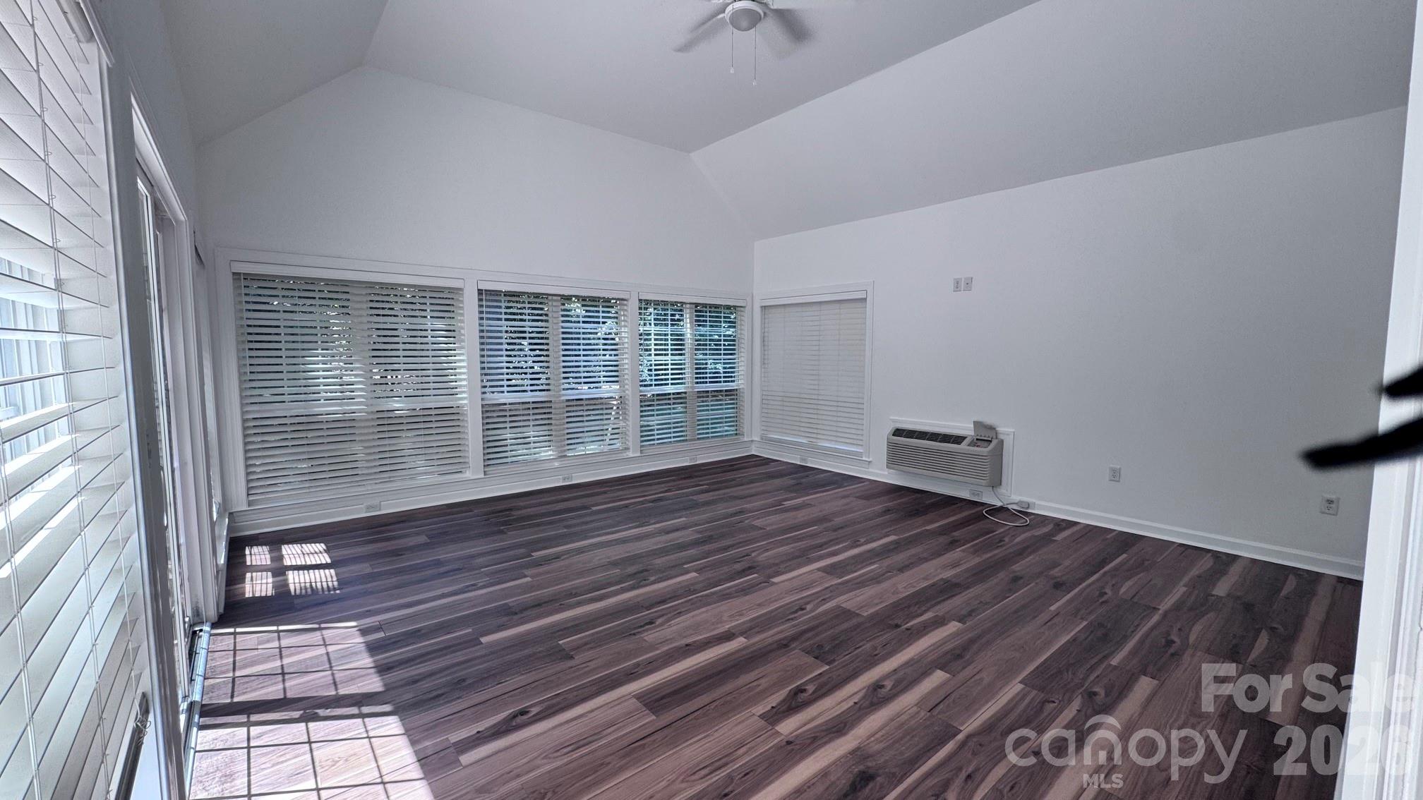 12500 Cedarford Court