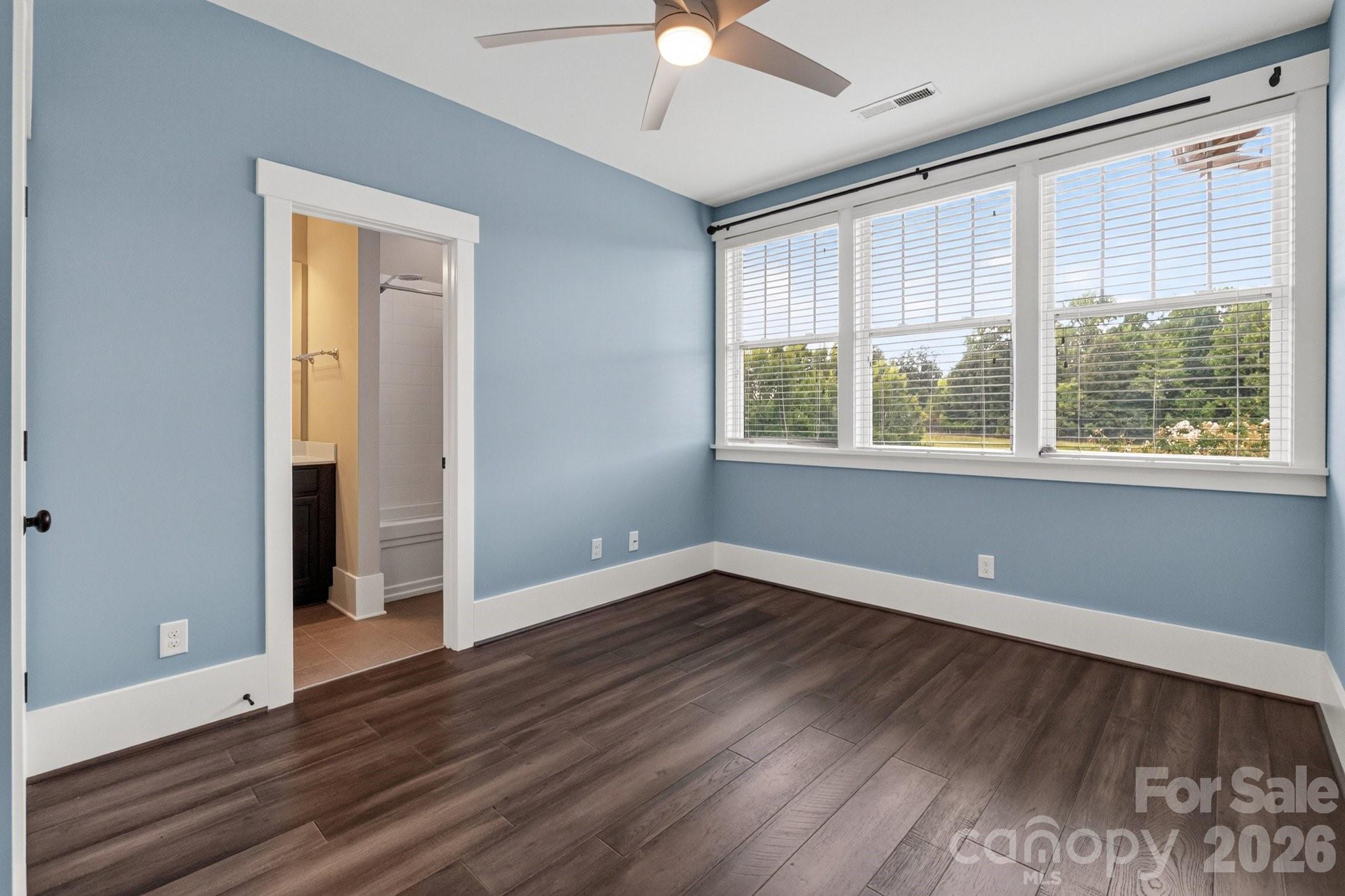 720 Waterscape Court