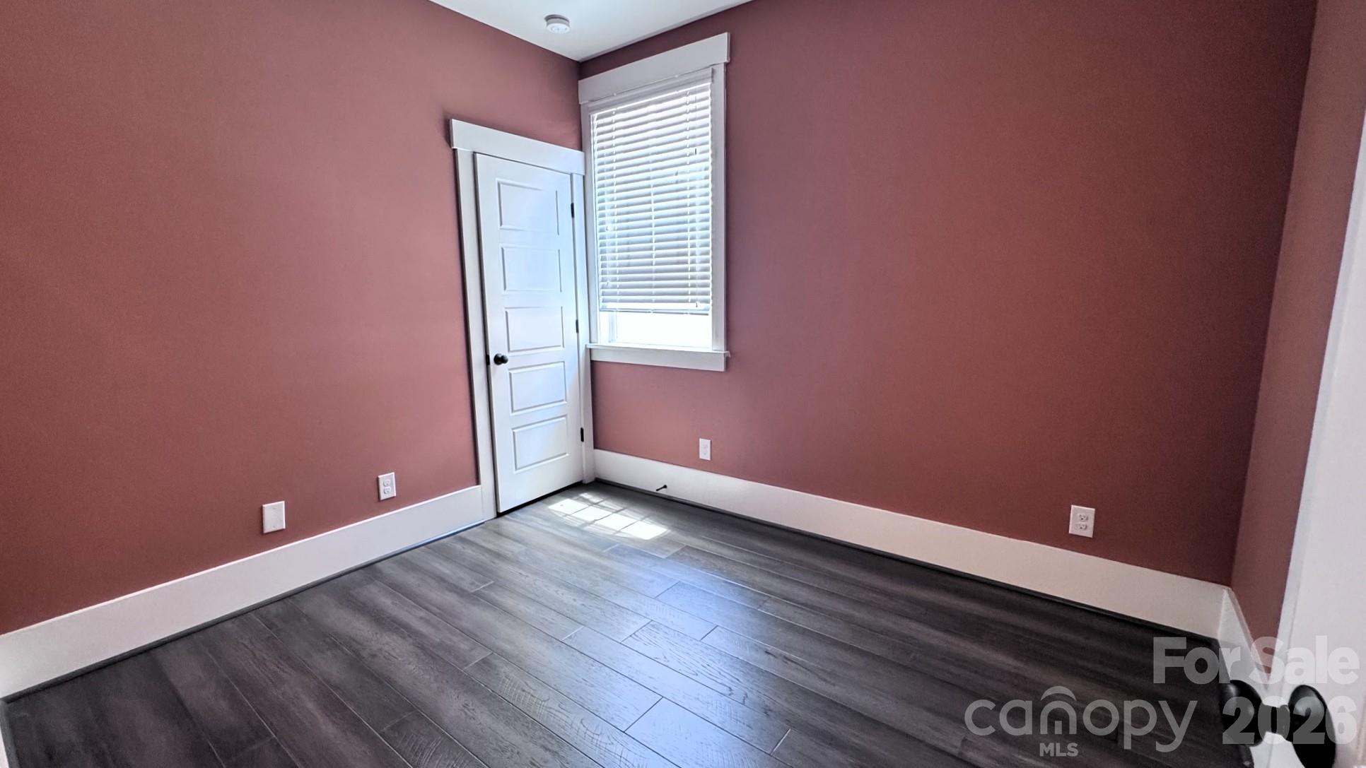 720 Waterscape Court