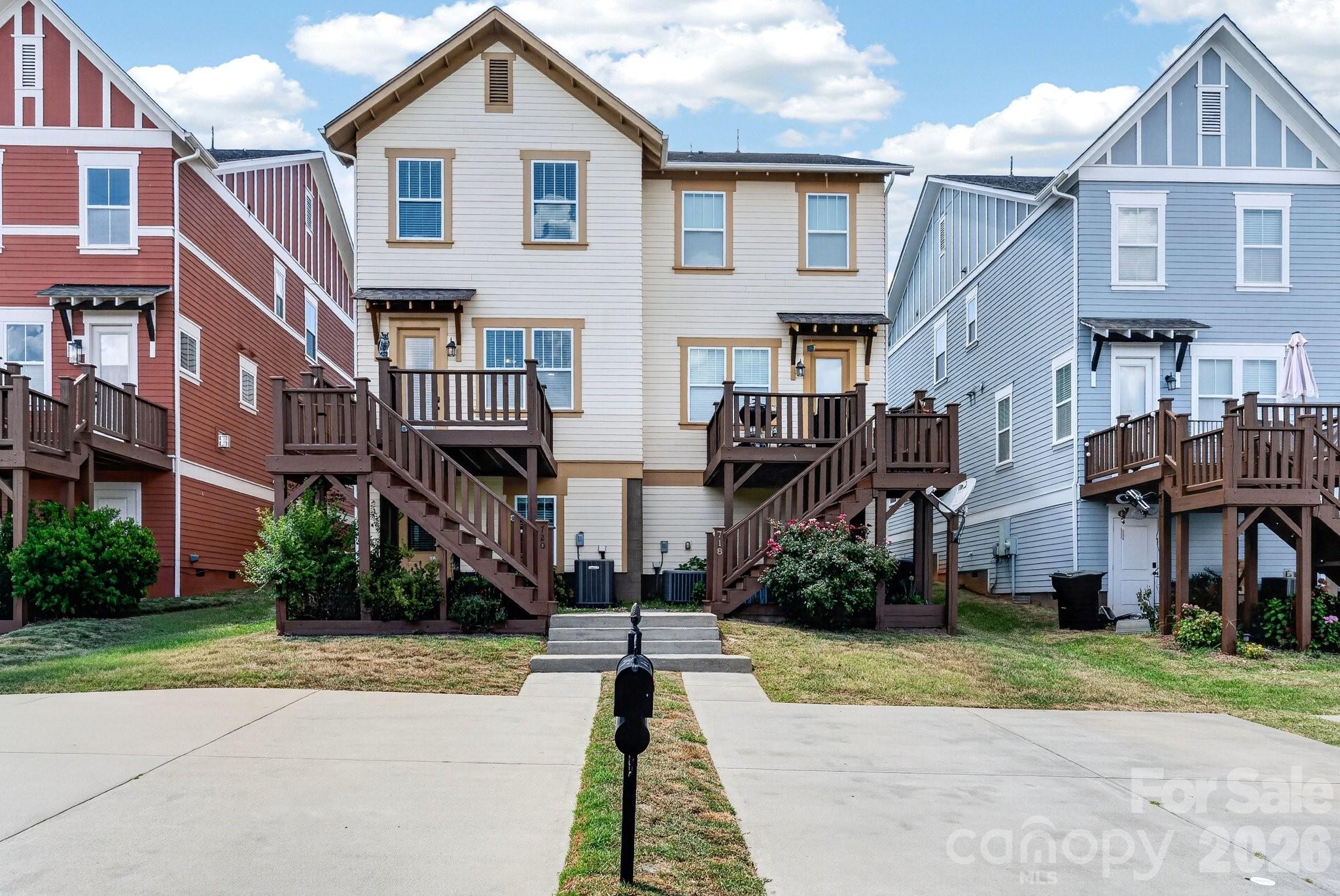 720 Waterscape Court