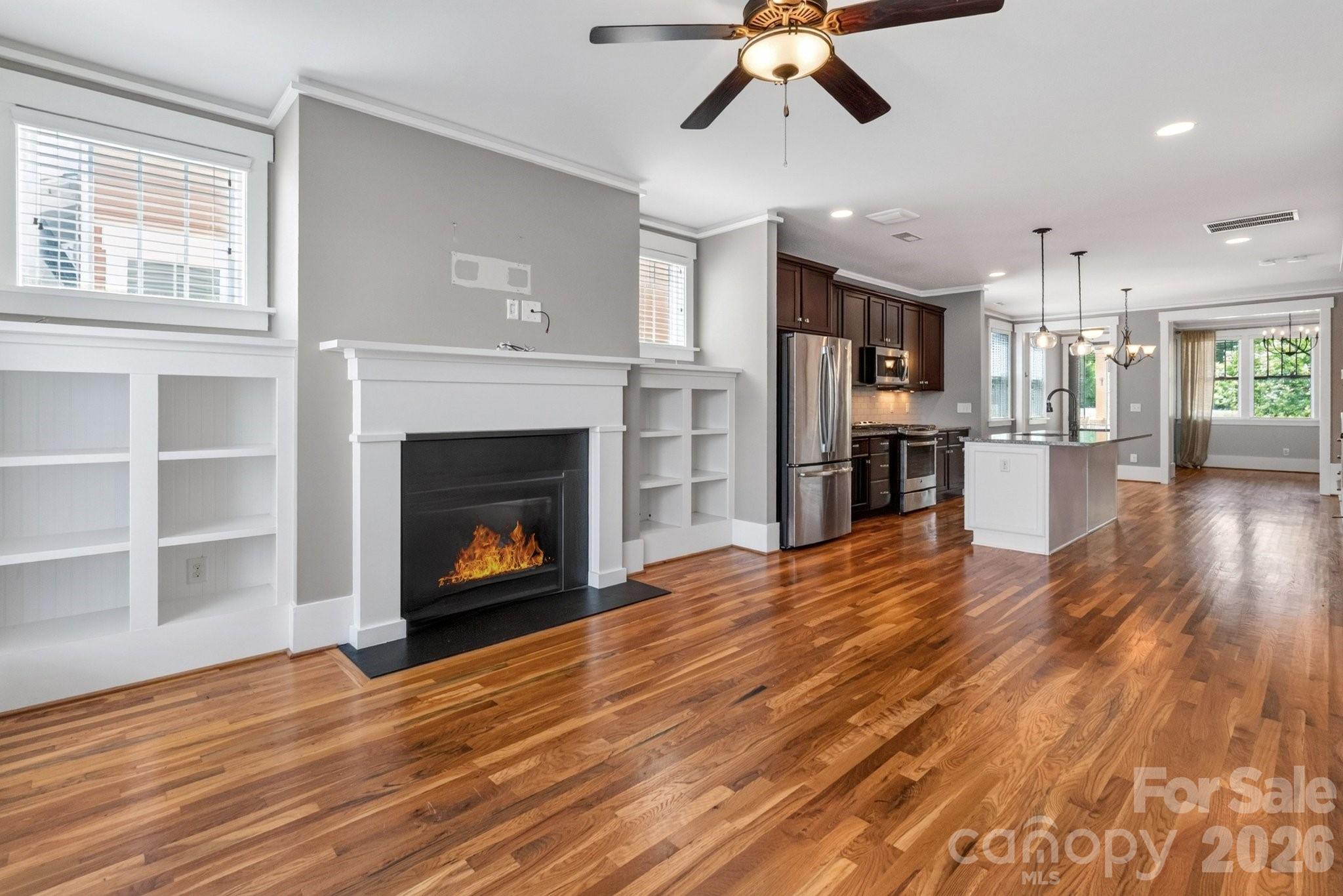 720 Waterscape Court