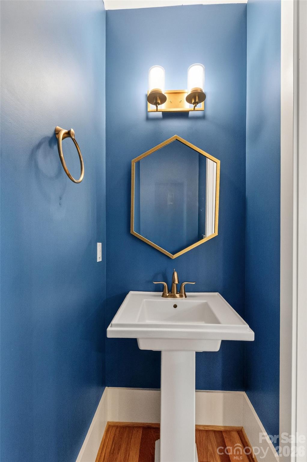 720 Waterscape Court