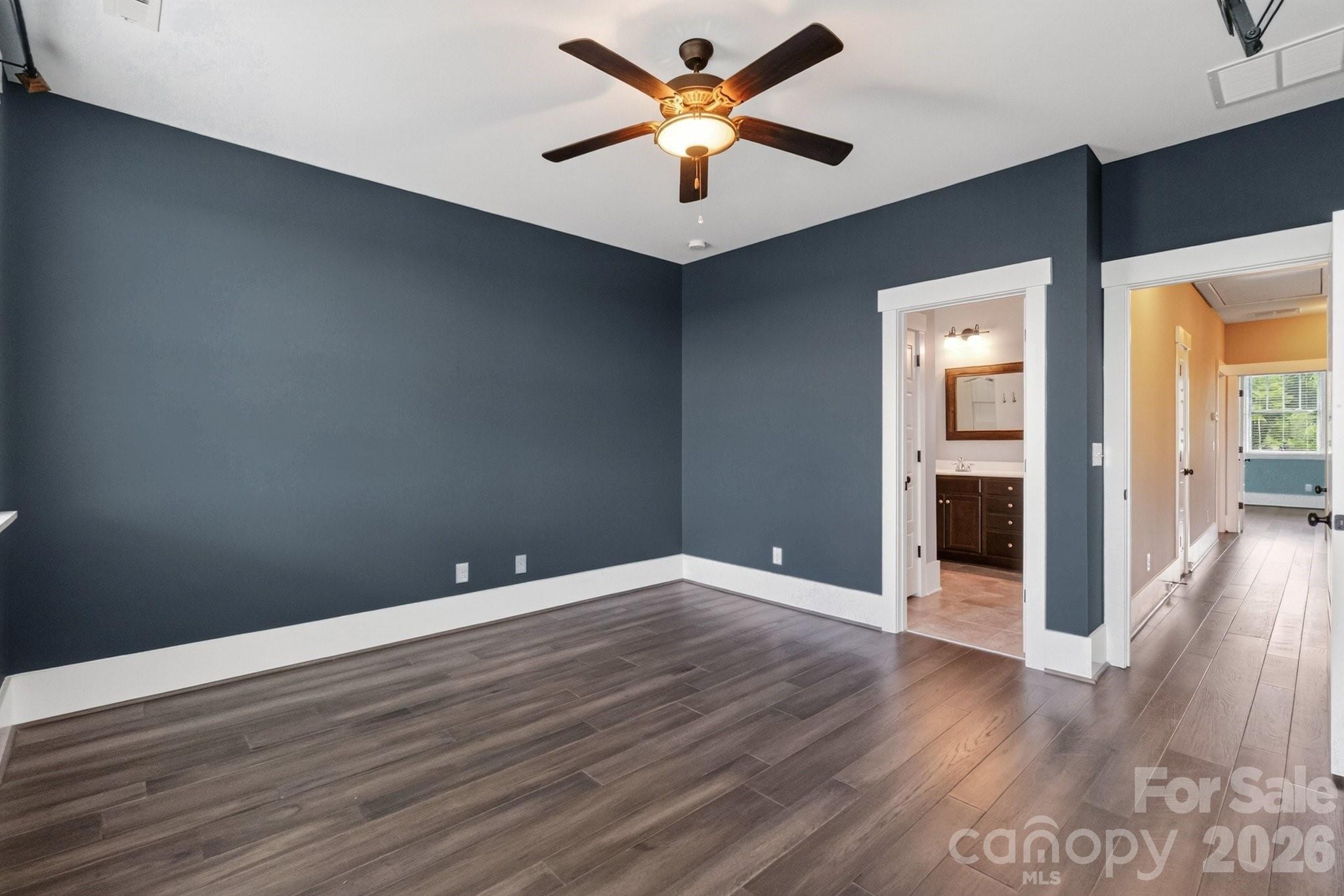720 Waterscape Court