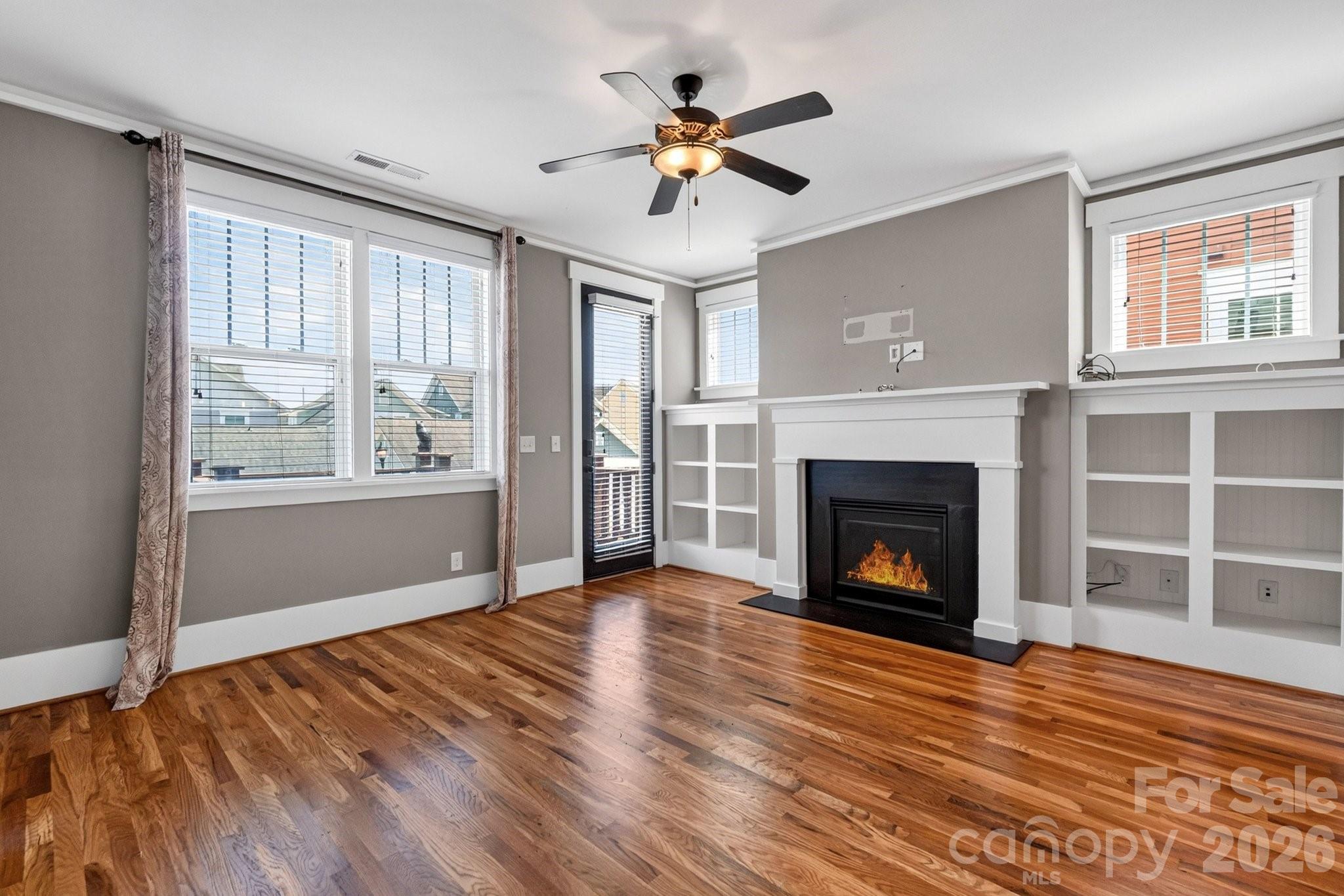 720 Waterscape Court