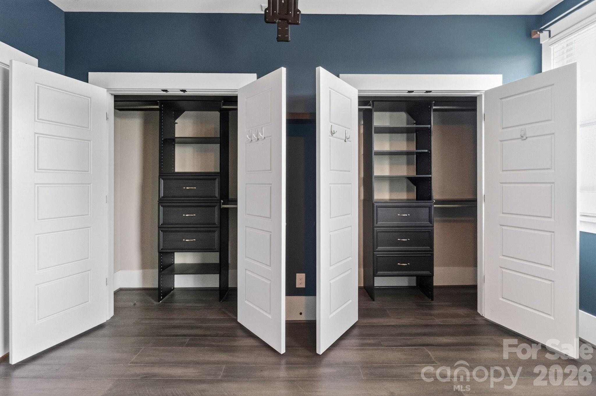 720 Waterscape Court