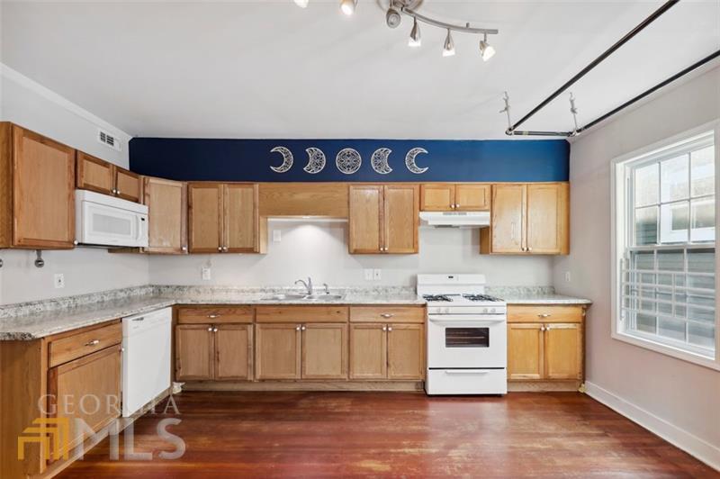 1025 Lawton Avenue SW