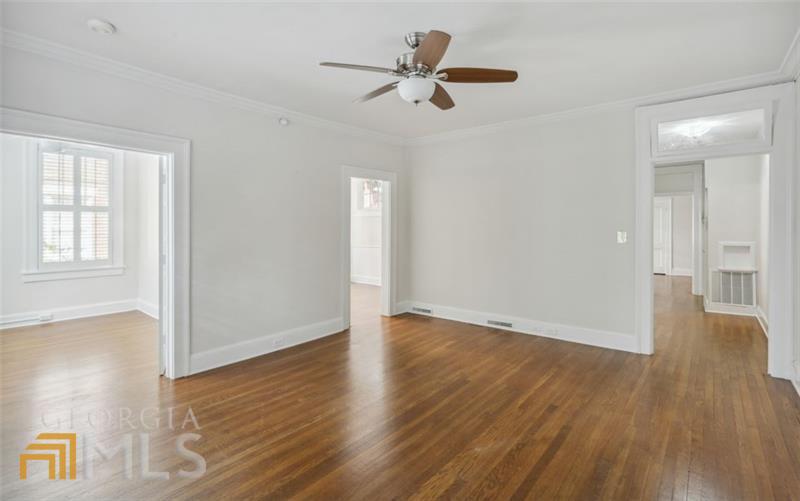 18 Collier Road NW # 4