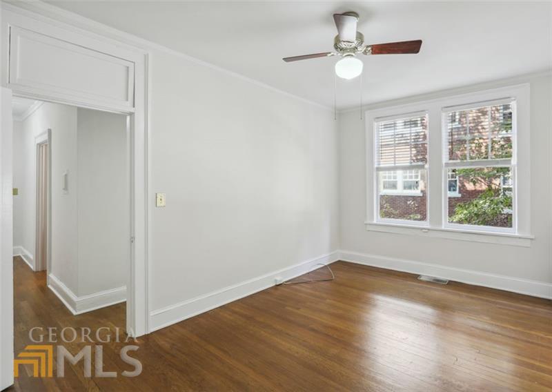 18 Collier Road NW # 4