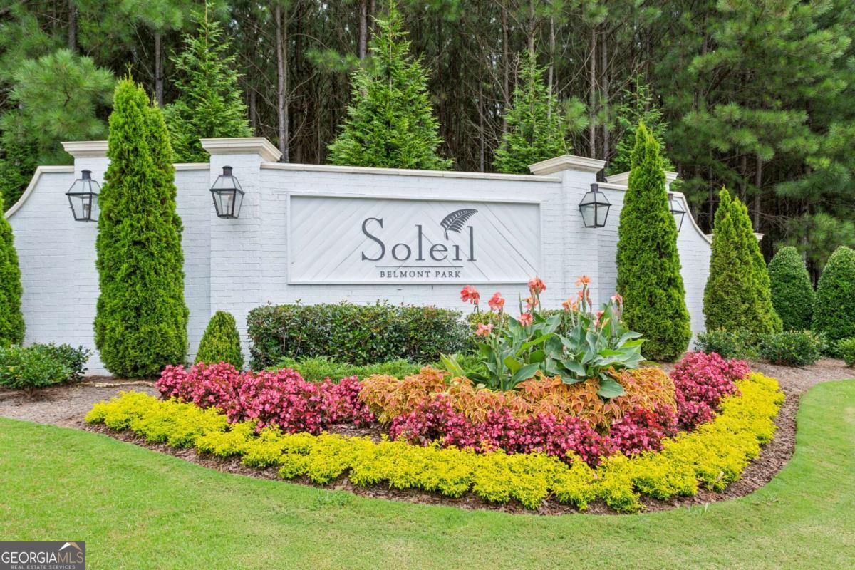 438 Southland Circle