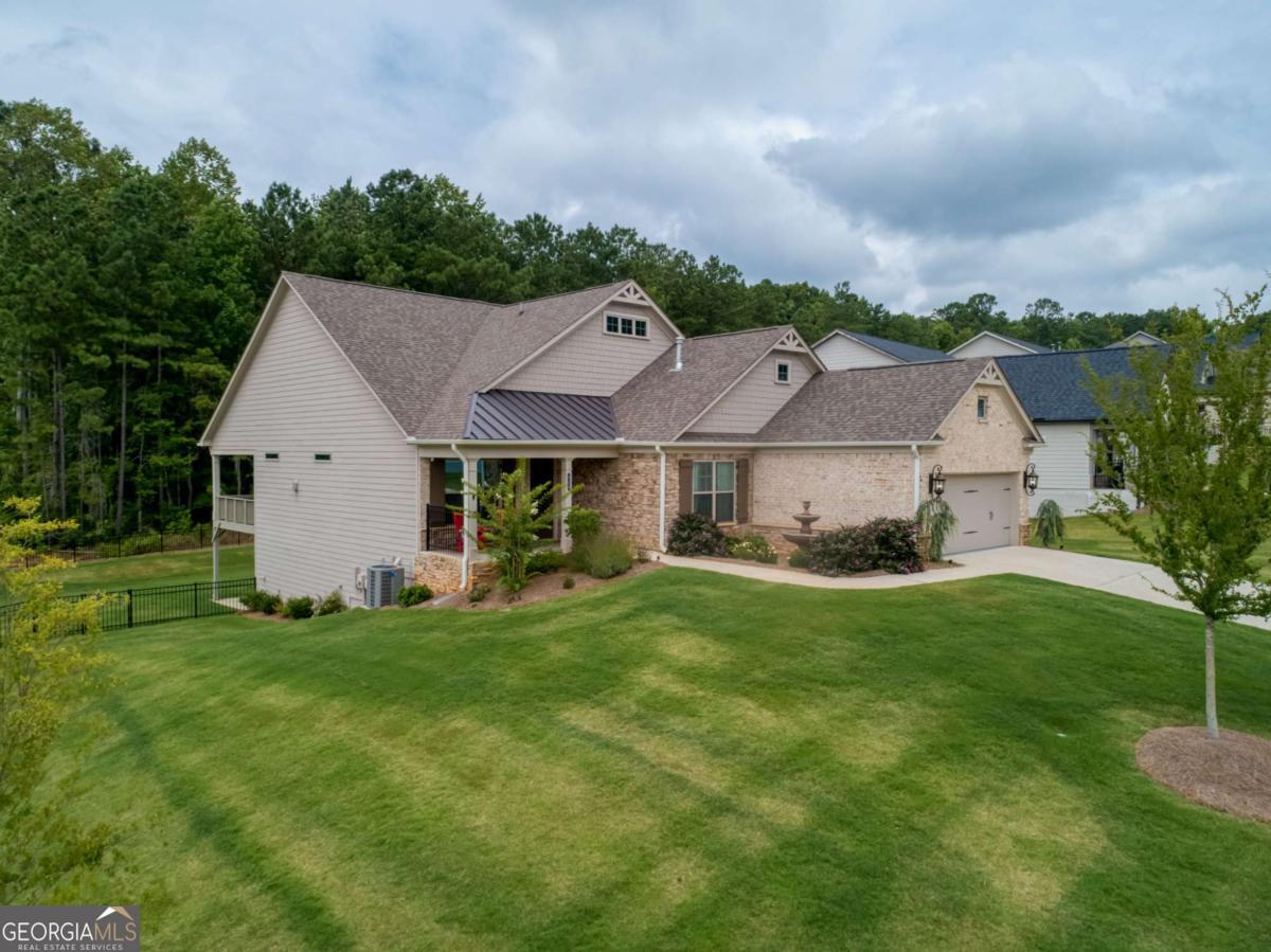 438 Southland Circle