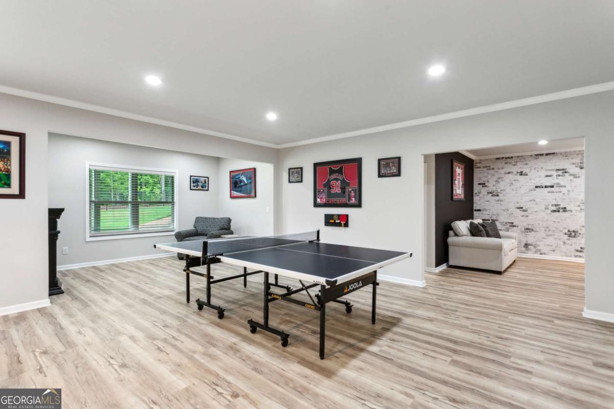 438 Southland Circle