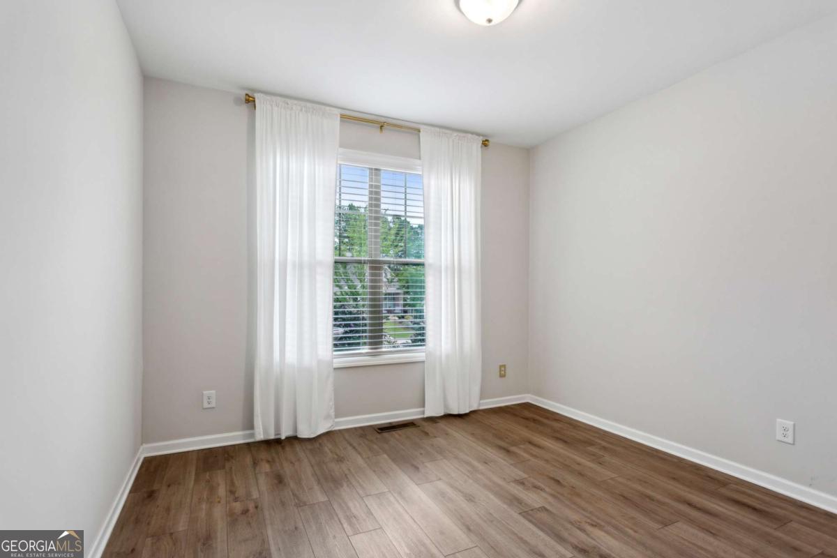 438 Southland Circle